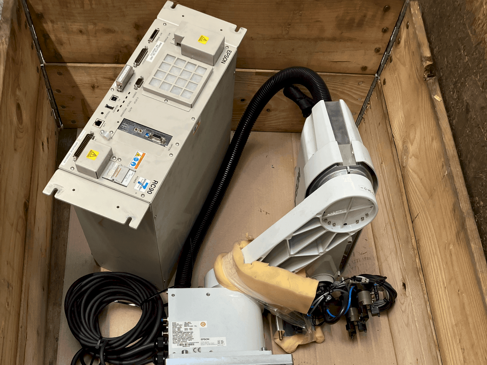 EPSON LS3-401S Mašinos vaizdas iš priekio