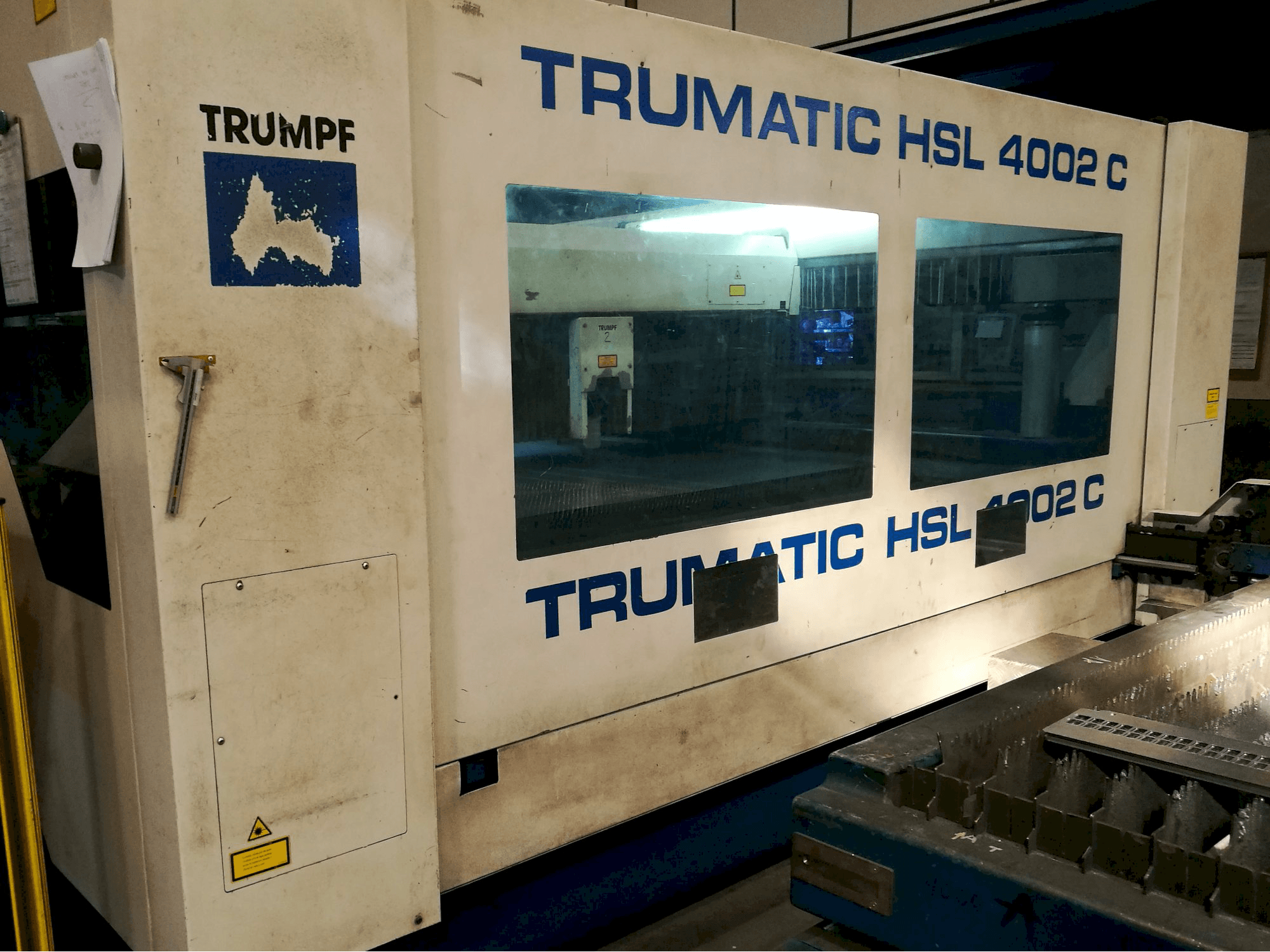 Trumpf Trumatic HSL 4002 C Mašinos kairės pusės vaizdas