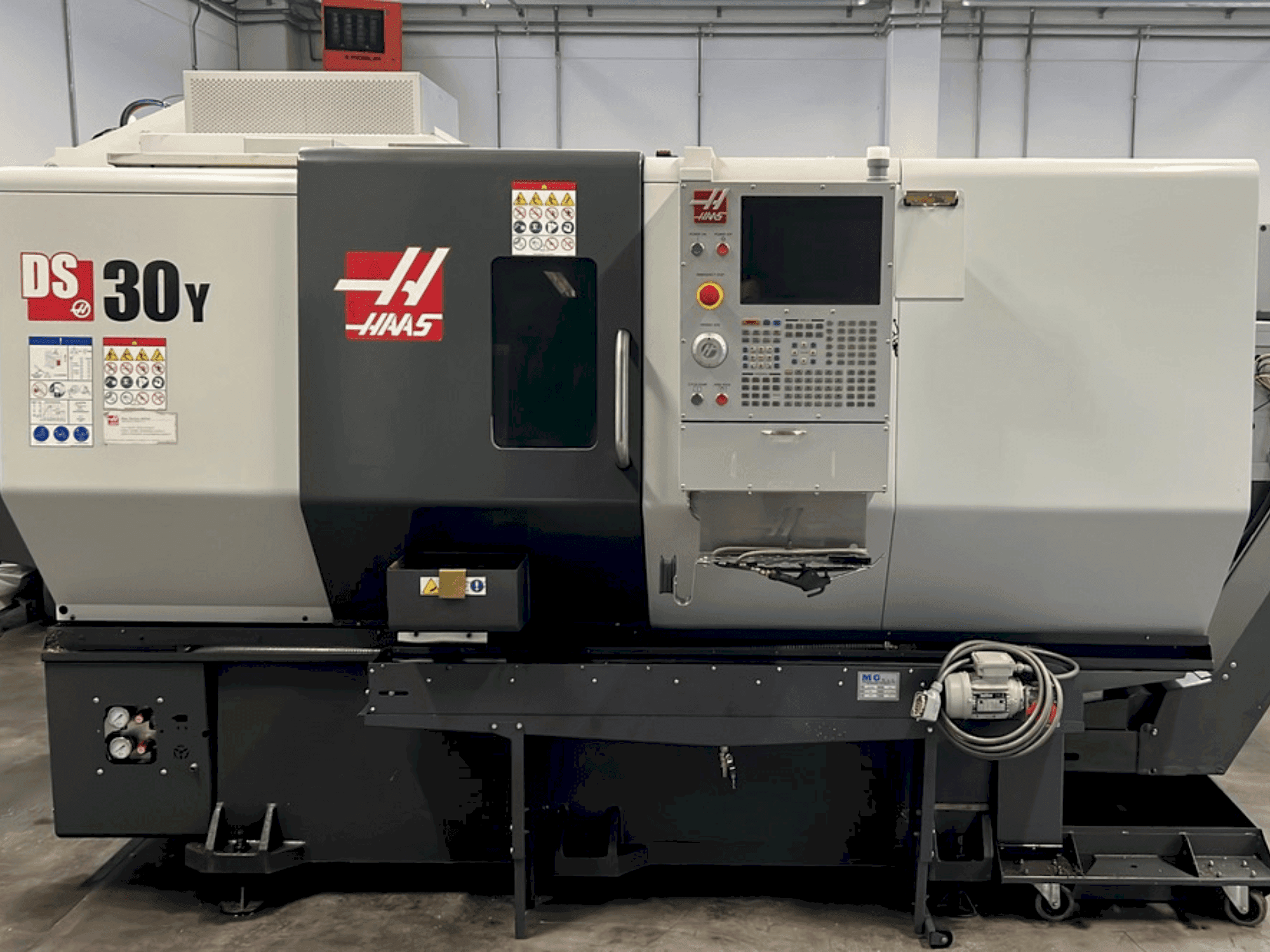 HAAS DS30Y Mašinos vaizdas iš priekio