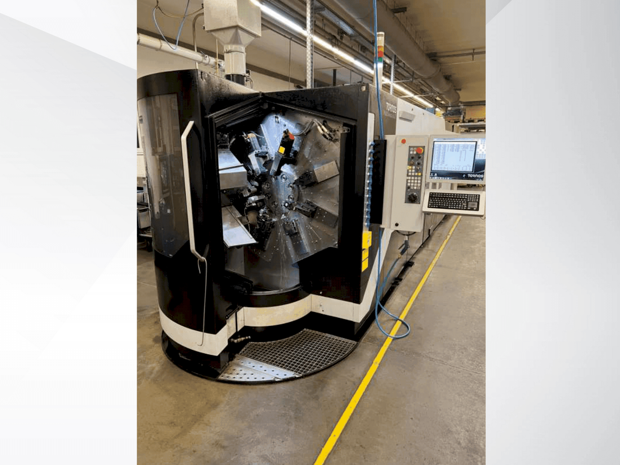 Tornos MultiSwiss 8x26 Mašinos vaizdas iš priekio