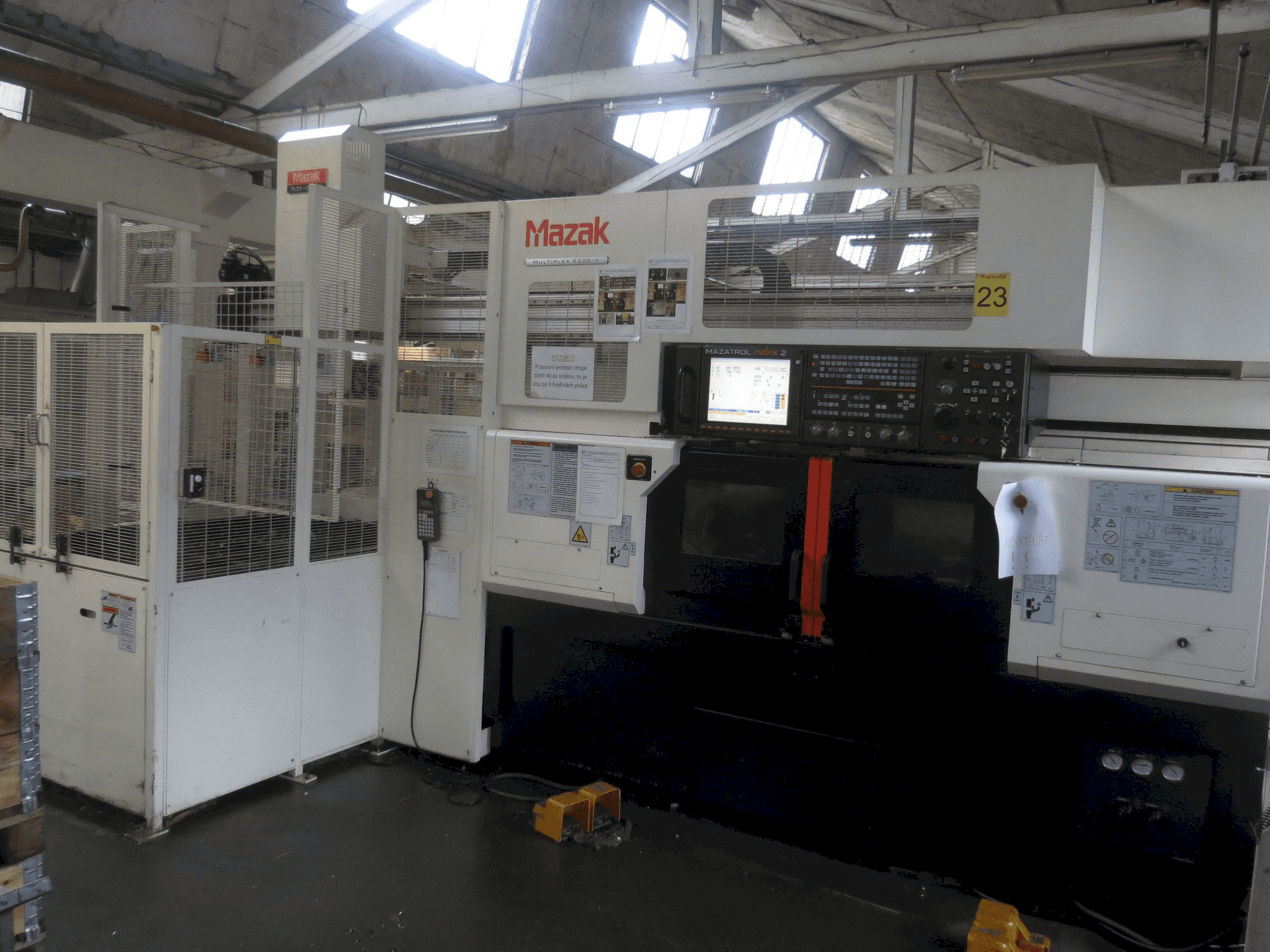 Mazak Multiplex 6200-II Mašinos vaizdas iš priekio