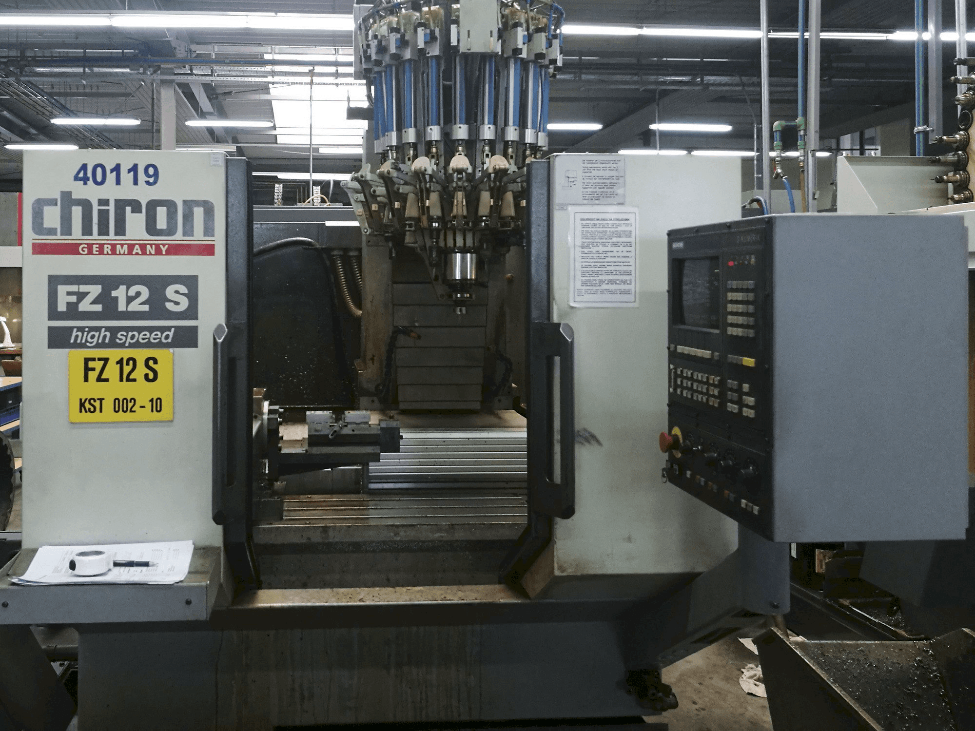 CHIRON FZ 12 S Mašinos vaizdas iš priekio