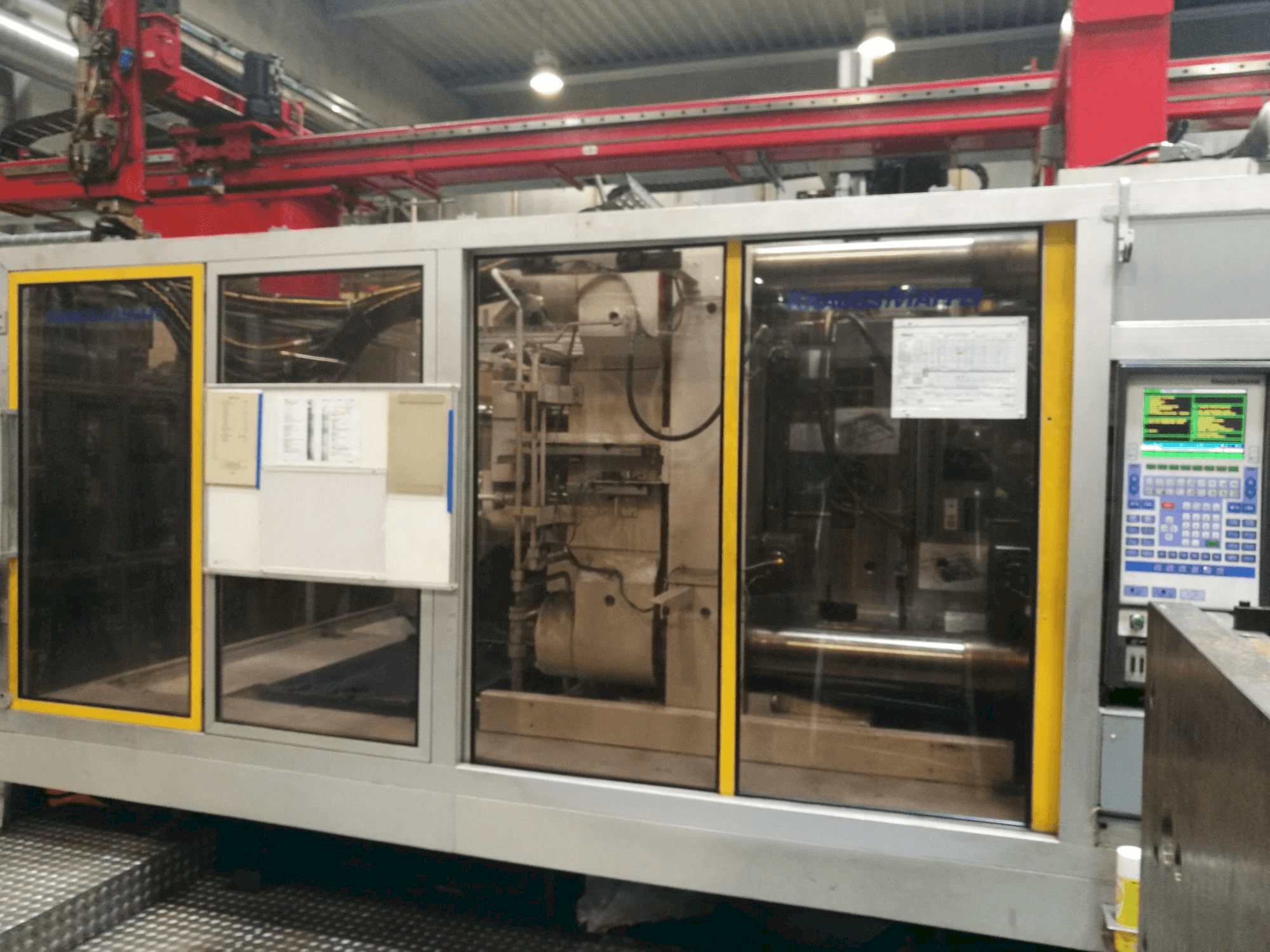 Krauss Maffei 800-4350 MC Mašinos vaizdas iš priekio