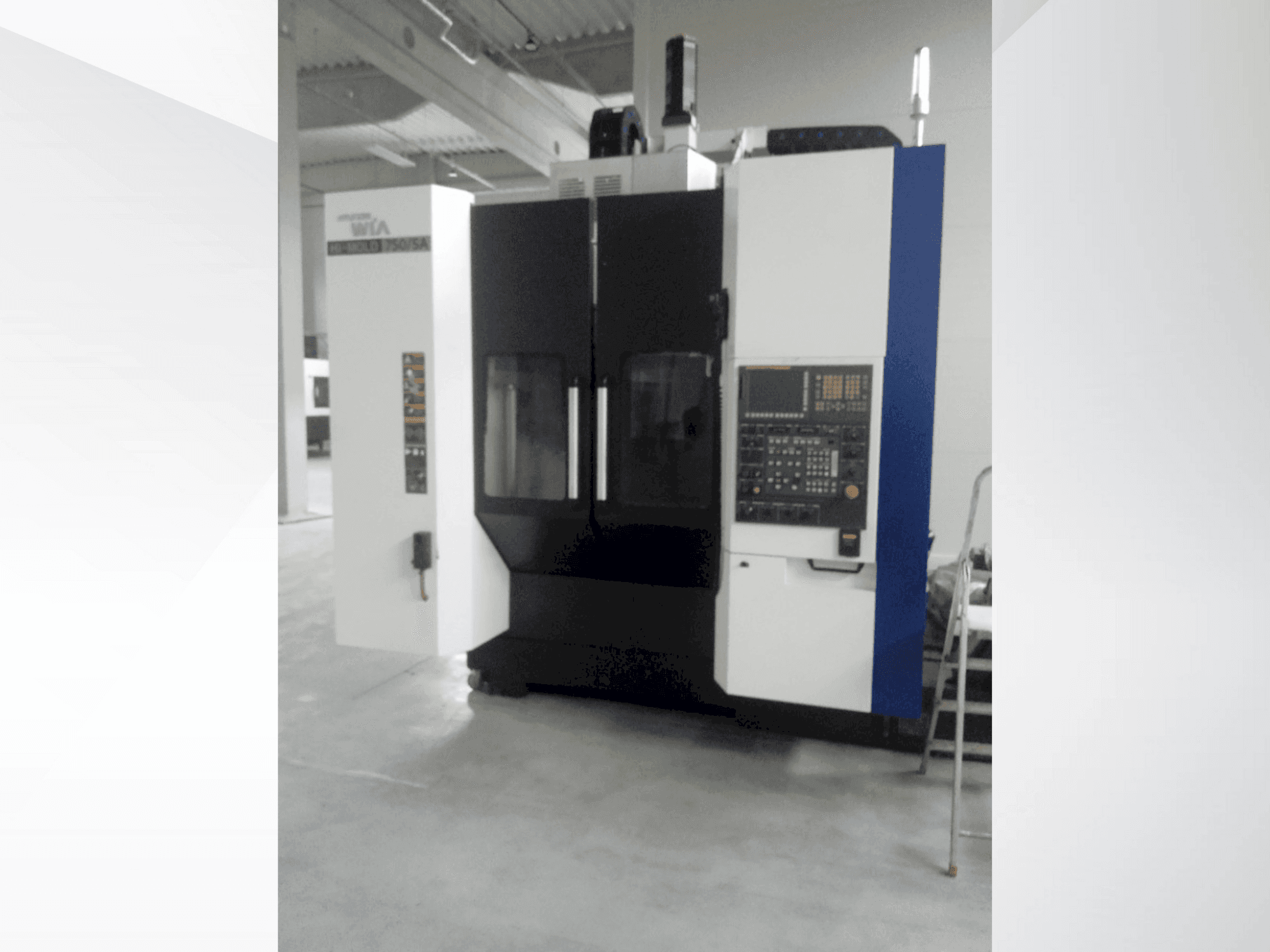 Hyundai Wia HI-MOLD 750-5A Mašinos vaizdas iš priekio