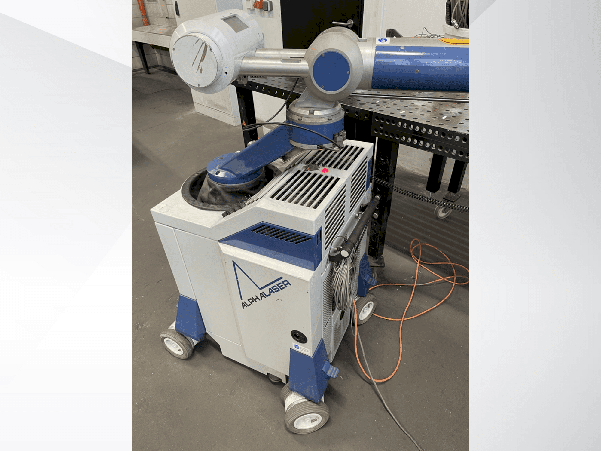 ALPHA LASER ALM 150 Mašinos vaizdas iš priekio