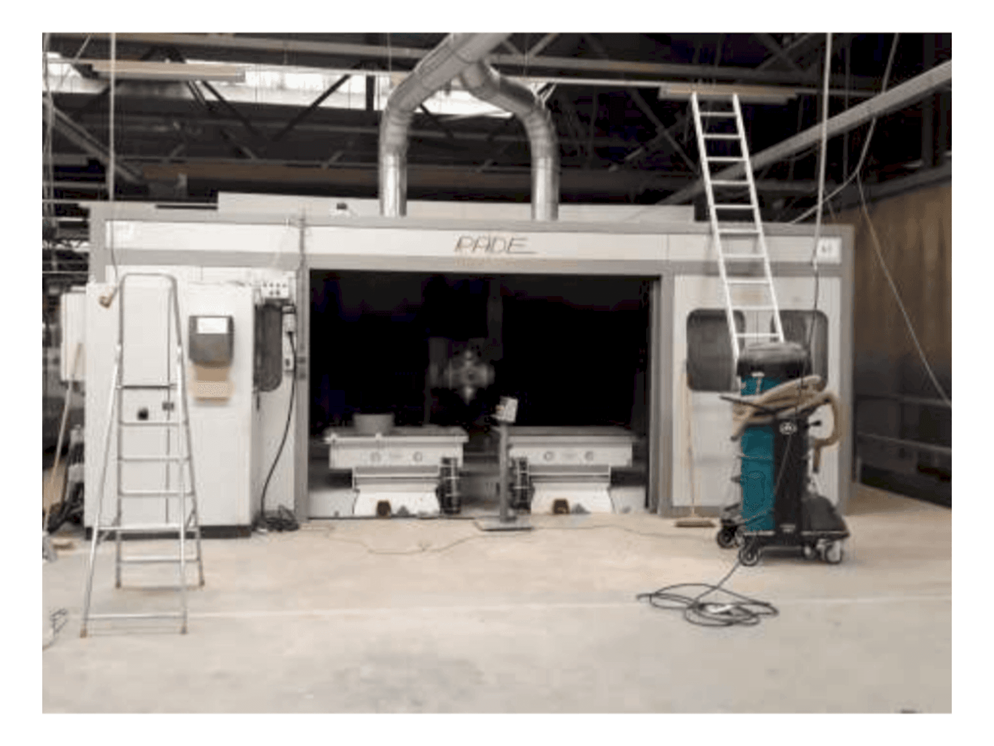 PADE UNI 5 concept Mašinos vaizdas iš priekio