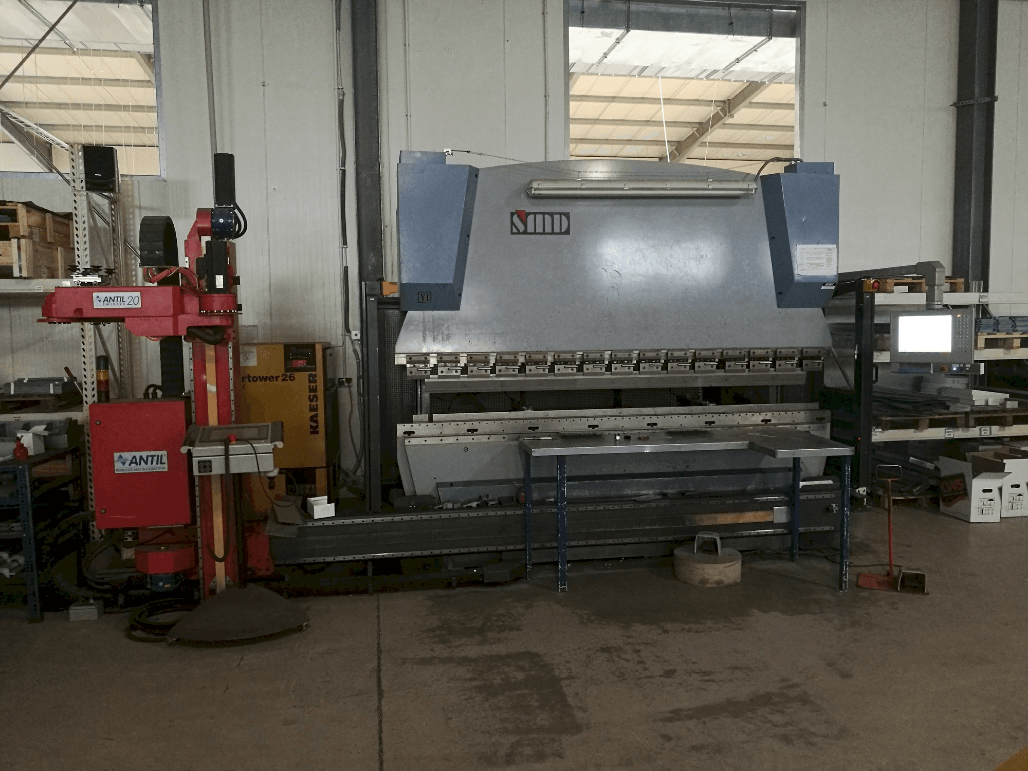 Yawei PBH 110-3100-4C Mašinos vaizdas iš priekio