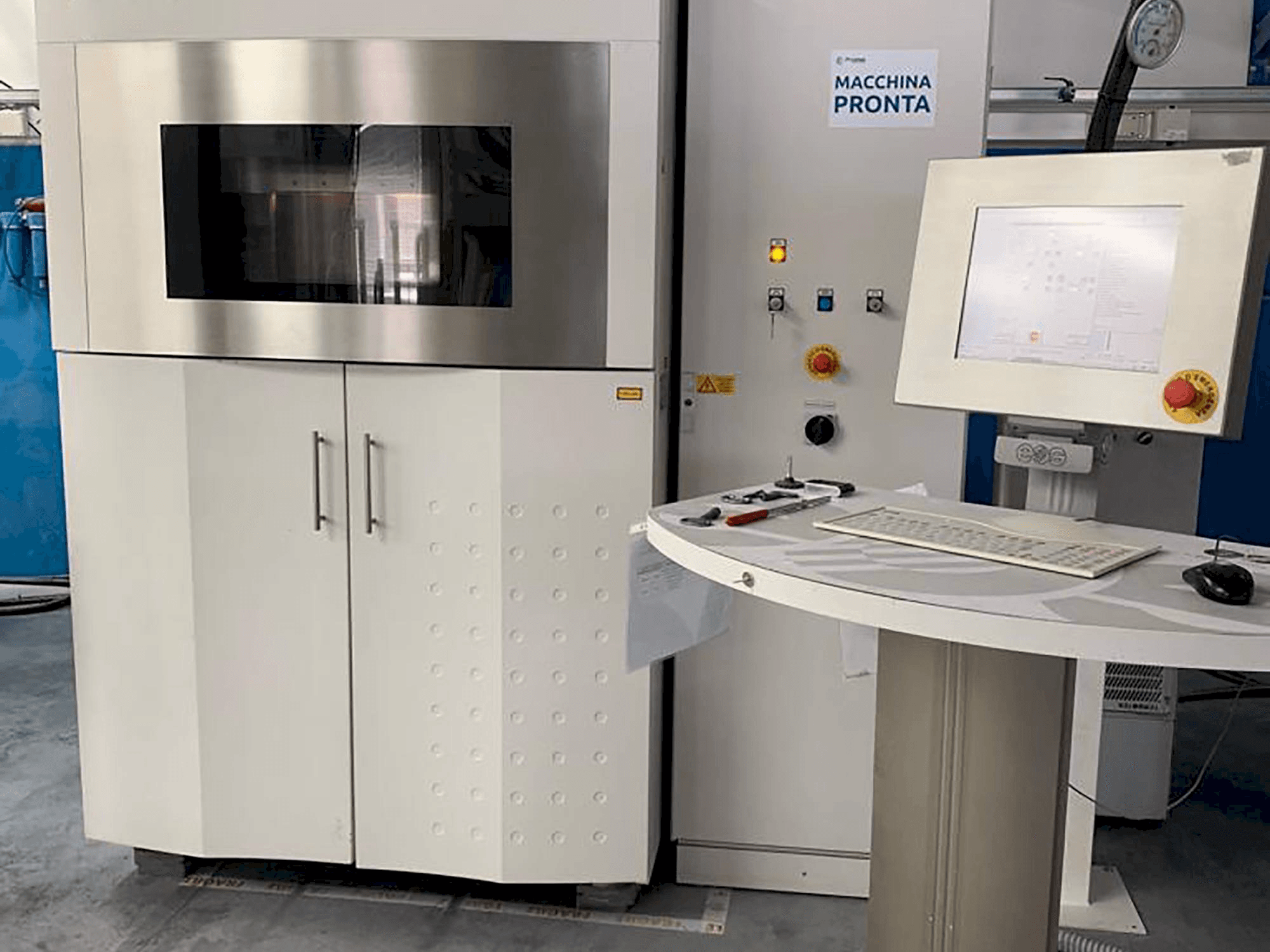 EOS Eosint P395 Mašinos vaizdas iš priekio