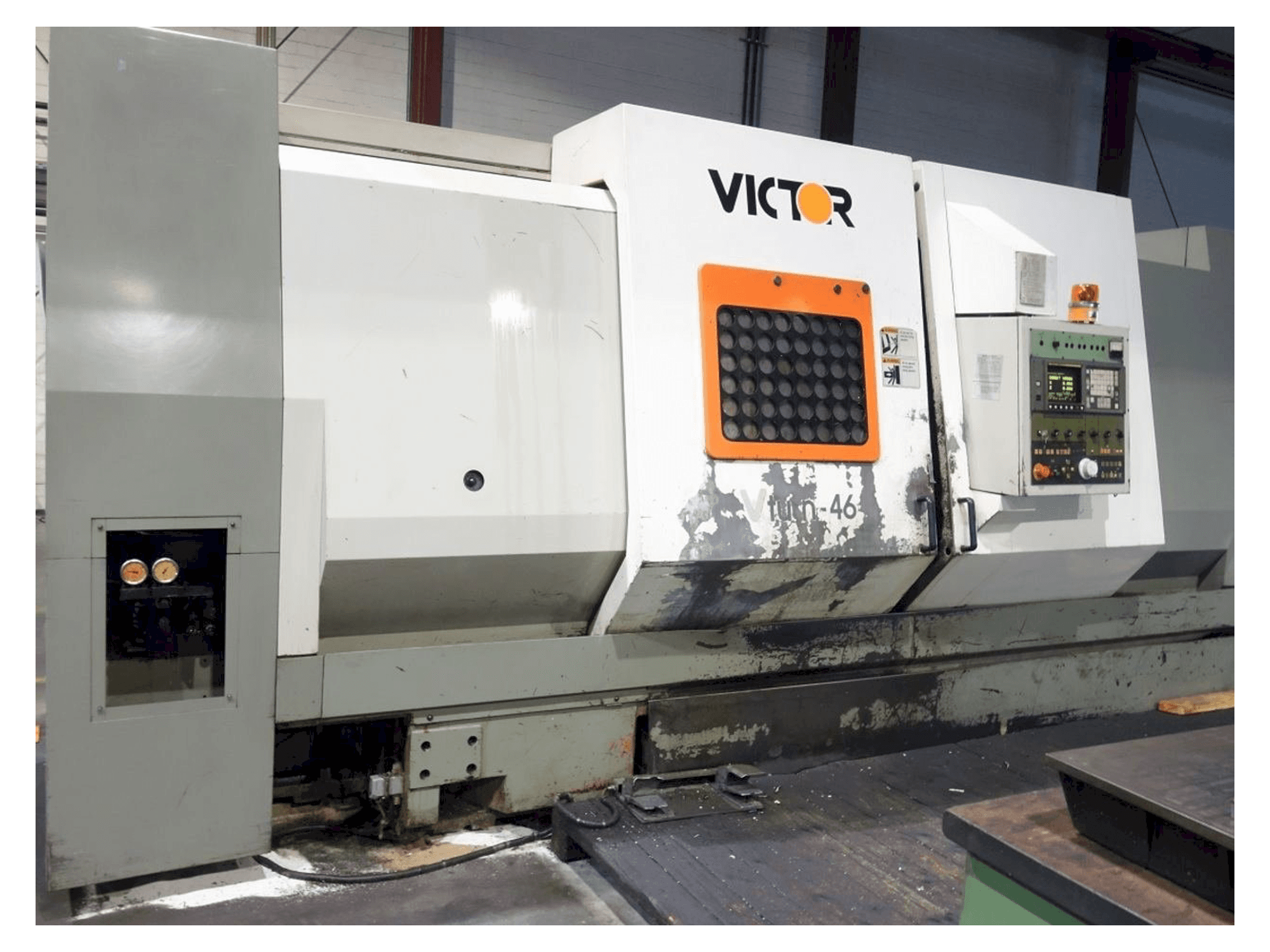 Victor V Turn 46 (1997) Mašinos vaizdas iš priekio