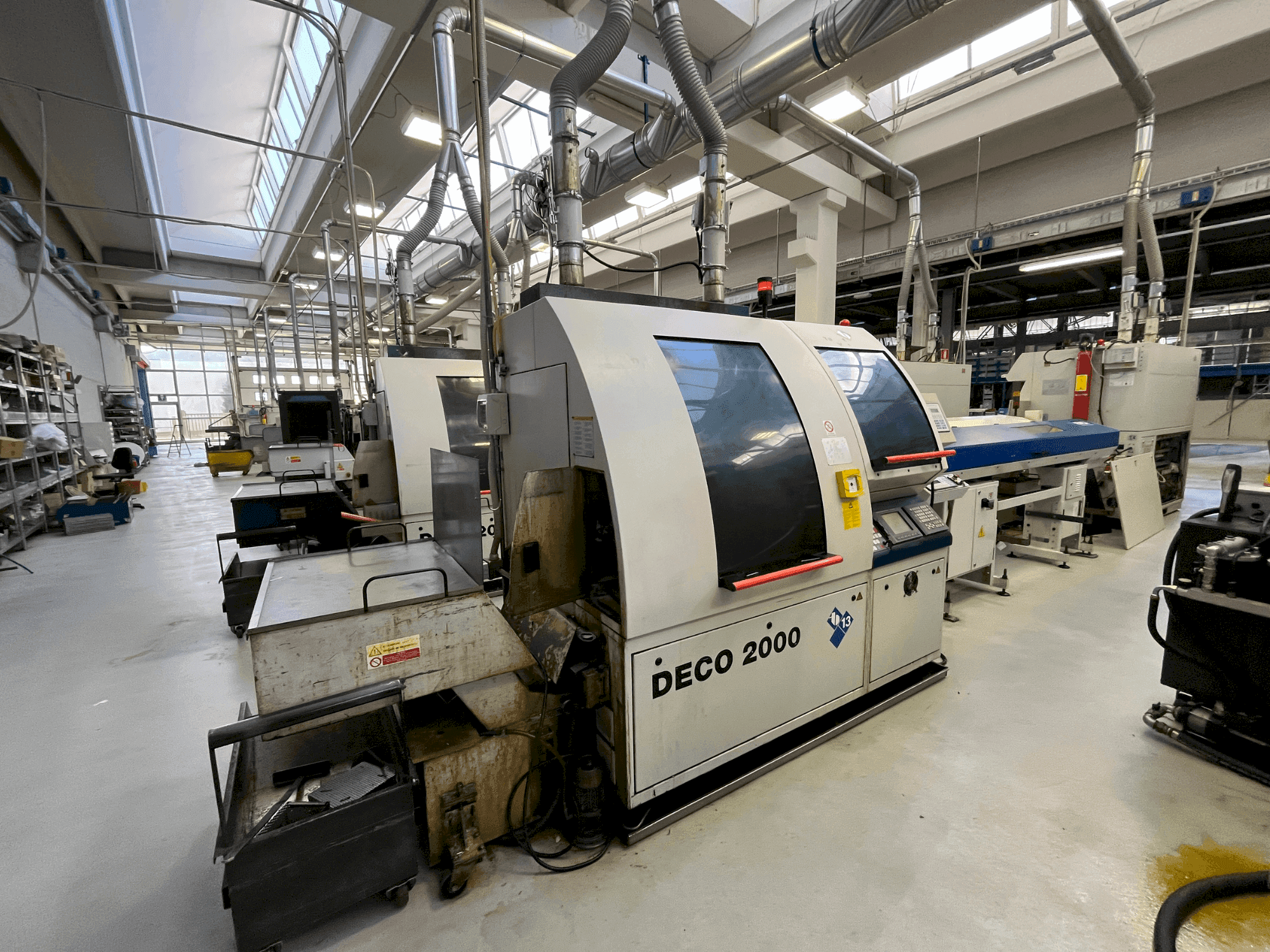 TORNOS DECO 2000/13 Mašinos vaizdas iš priekio