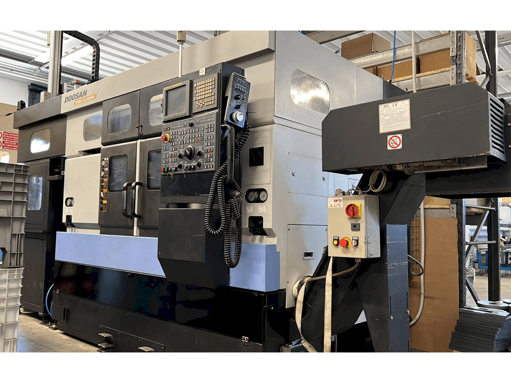 Doosan Puma QL 200HM Mašinos vaizdas iš priekio