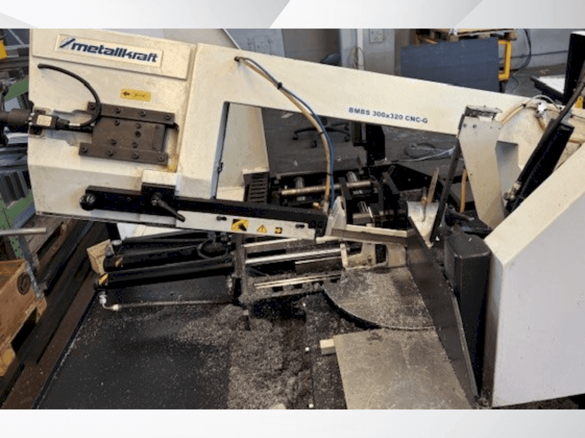 Metallkraft BMBS 300X320 Mašinos vaizdas iš priekio