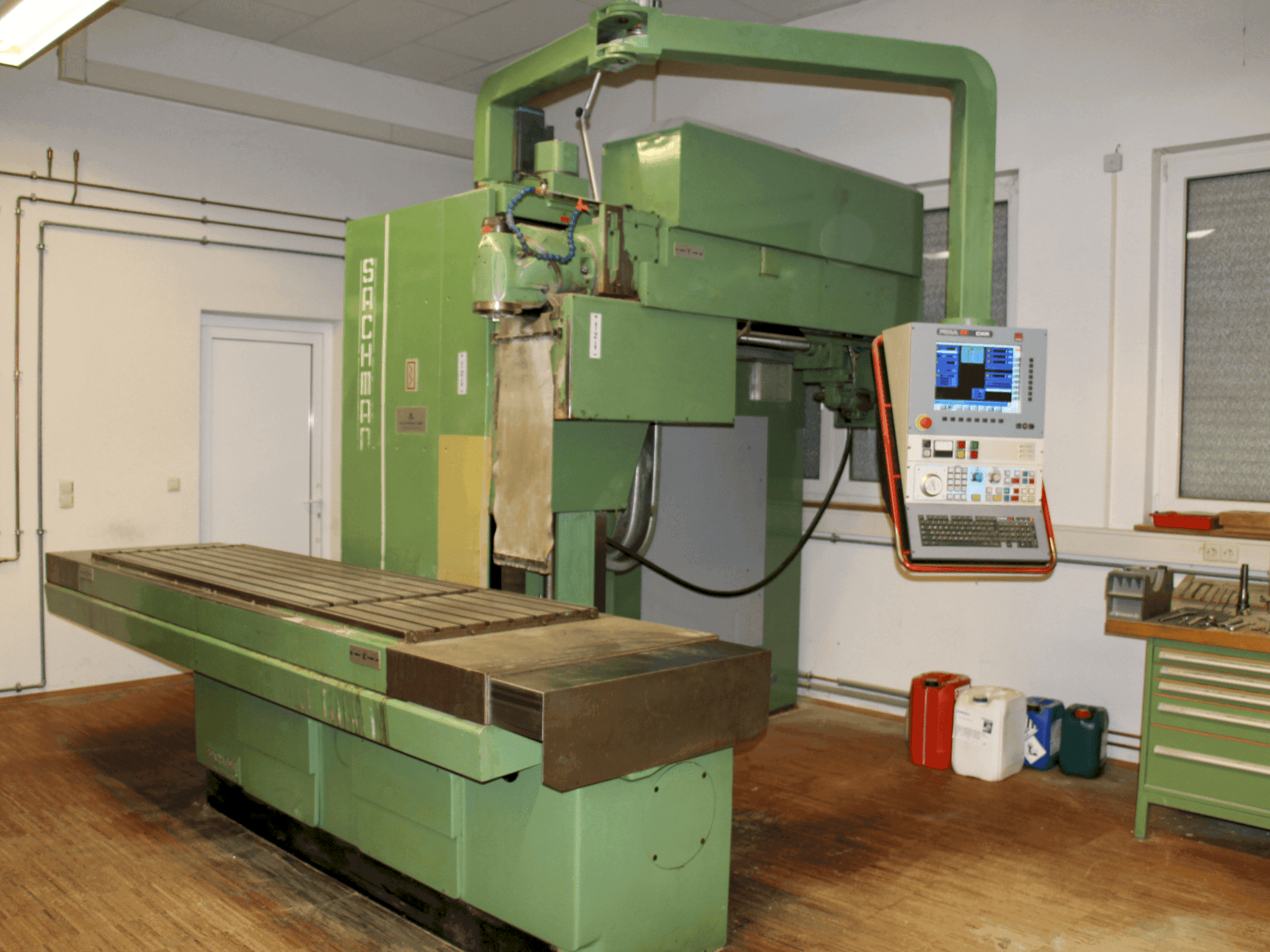 SACHMAN RP3CC (1990) Mašinos vaizdas iš priekio