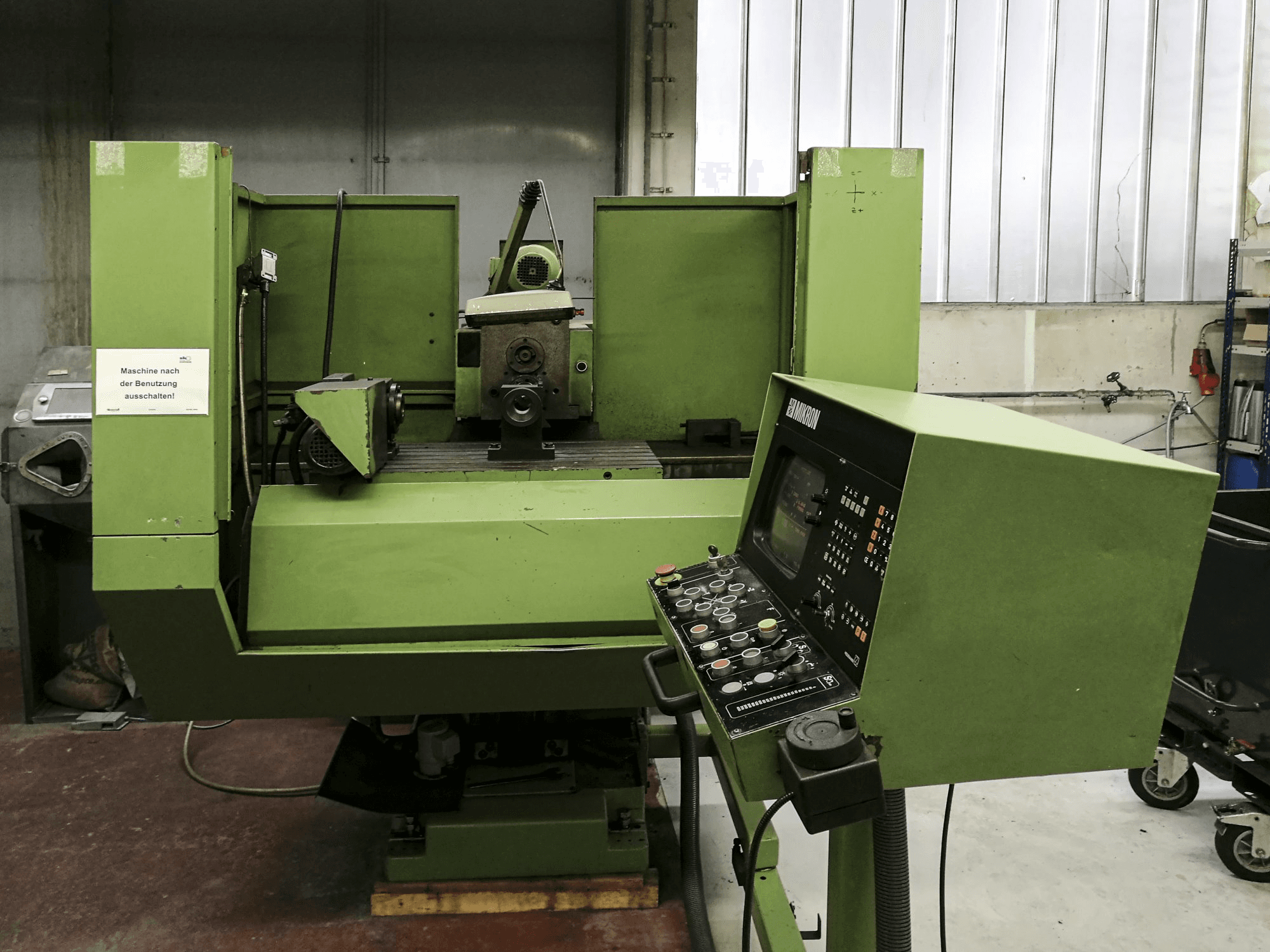 Mikron WF-31 D Mašinos vaizdas iš priekio