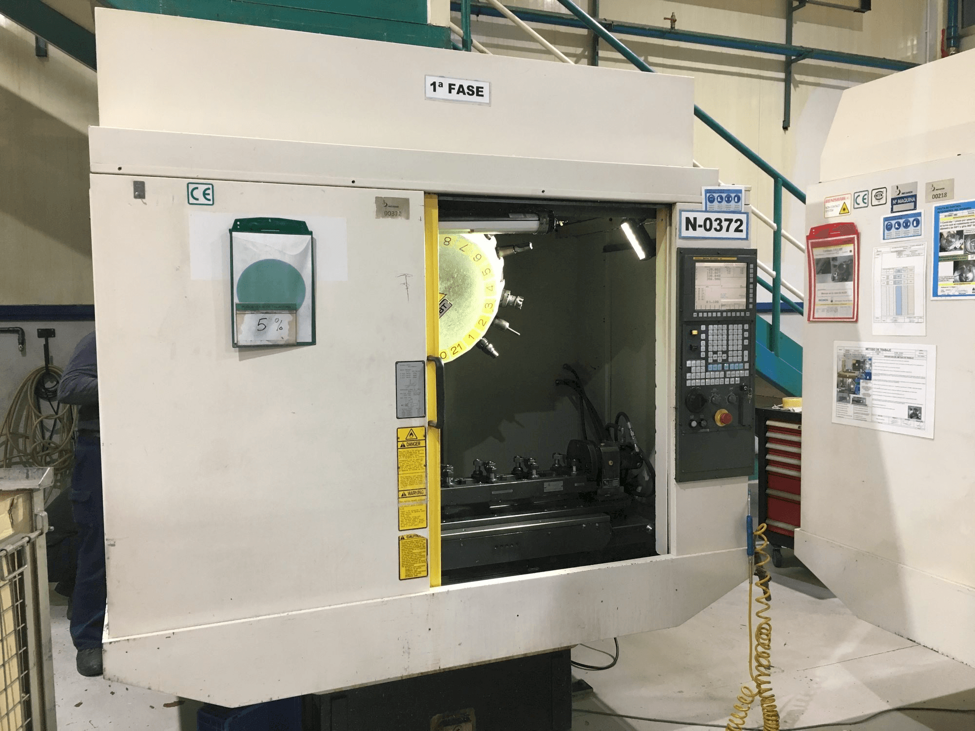 FANUC Robodrill alfa-T21iEL Mašinos vaizdas iš priekio