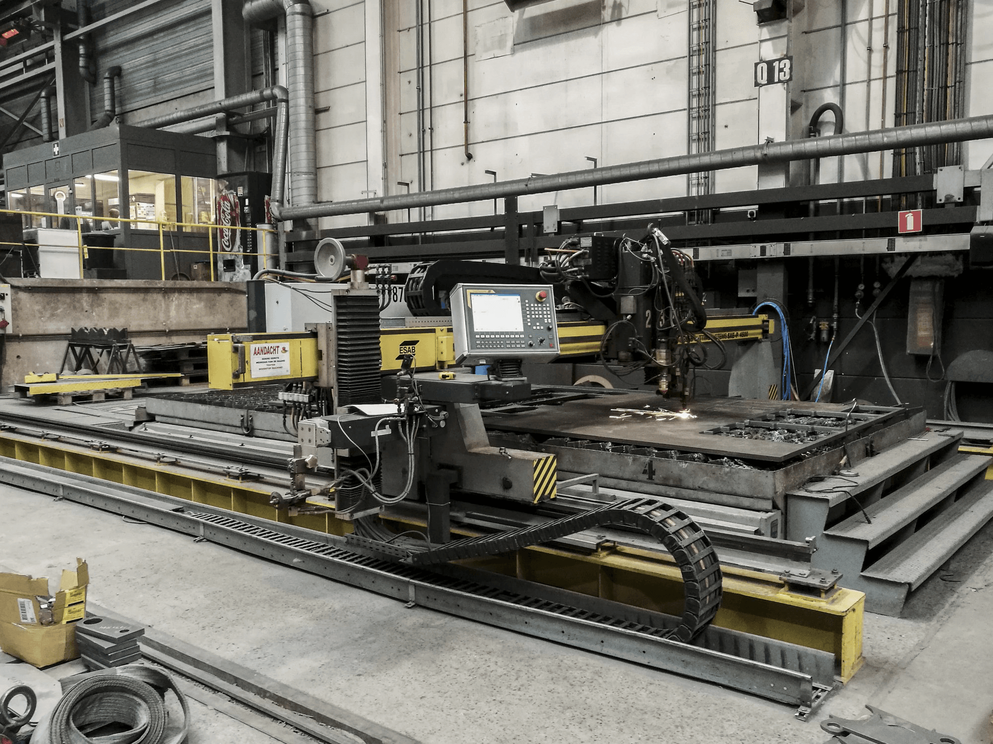 ESAB SUPRAREX SXE-P 4500 Mašinos dešinės pusės vaizdas