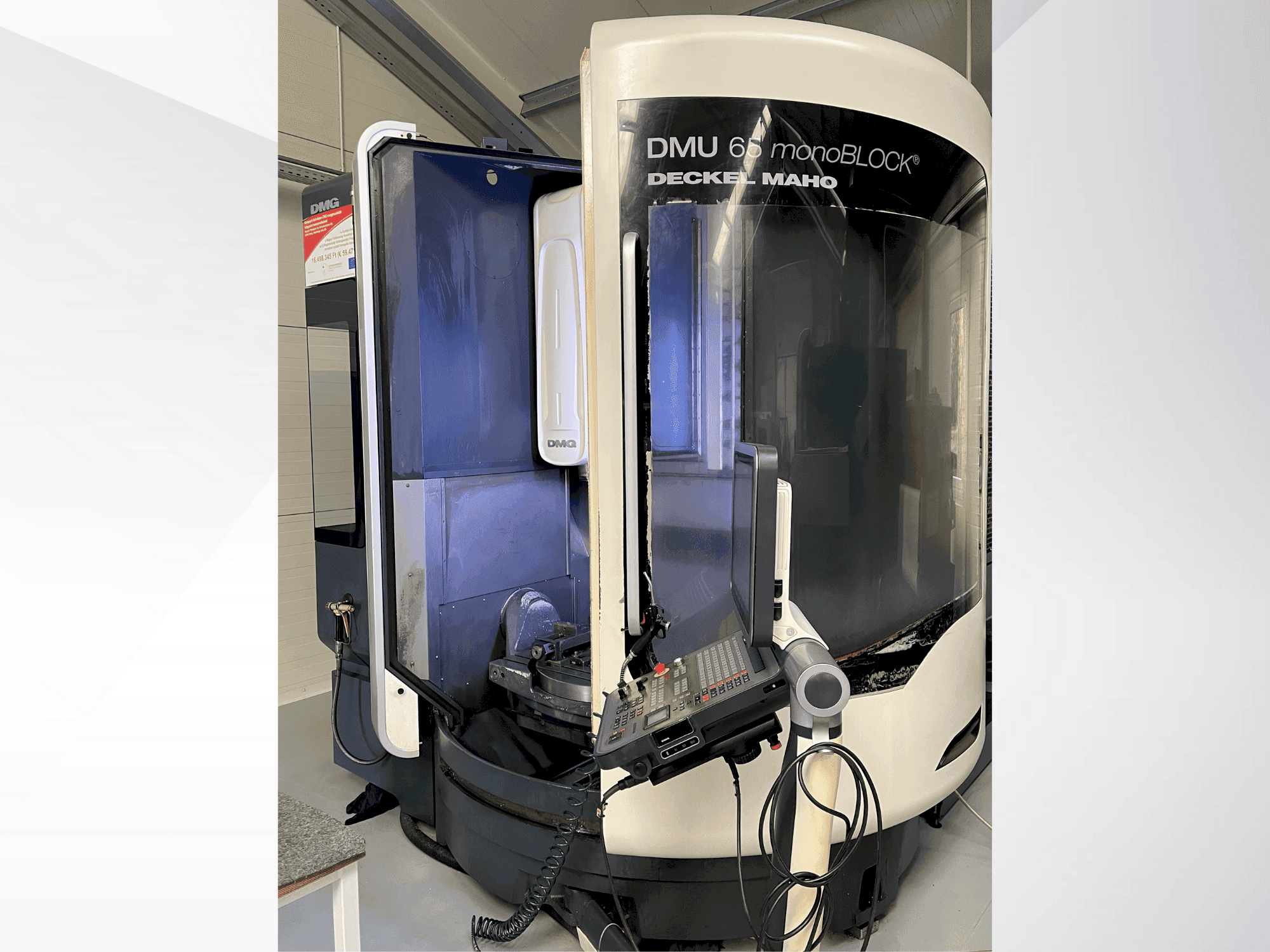 DECKEL MAHO DMU 65 monoBLOCK Mašinos vaizdas iš priekio