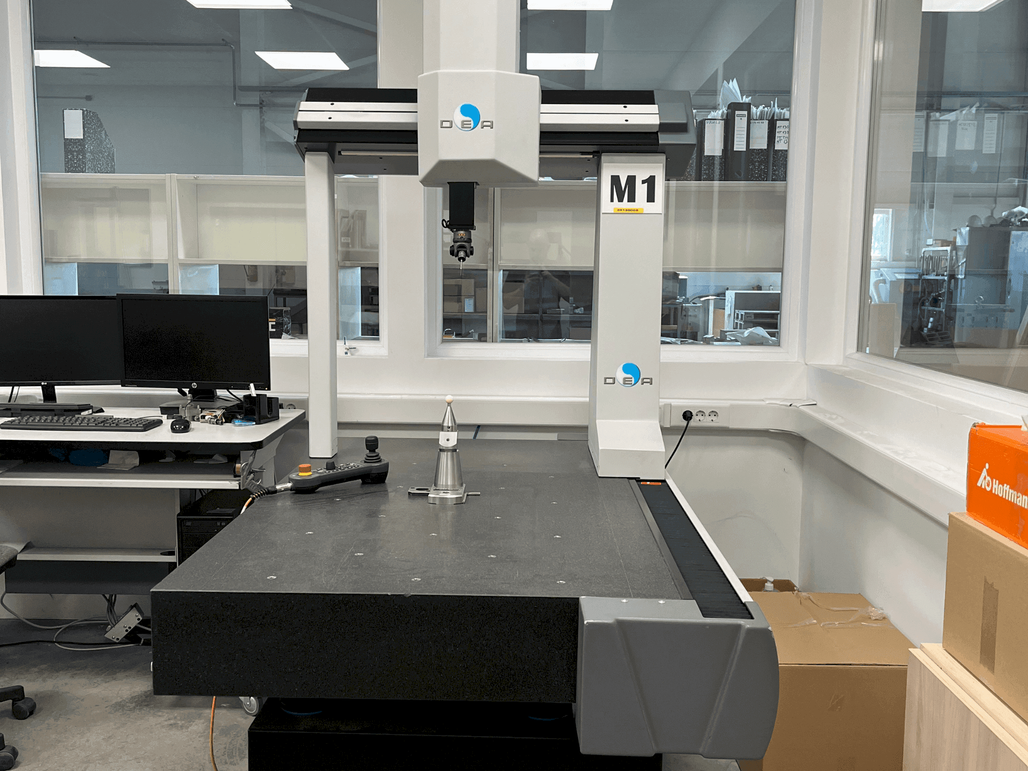 Hexagon PIONEER 061006 Mašinos vaizdas iš priekio