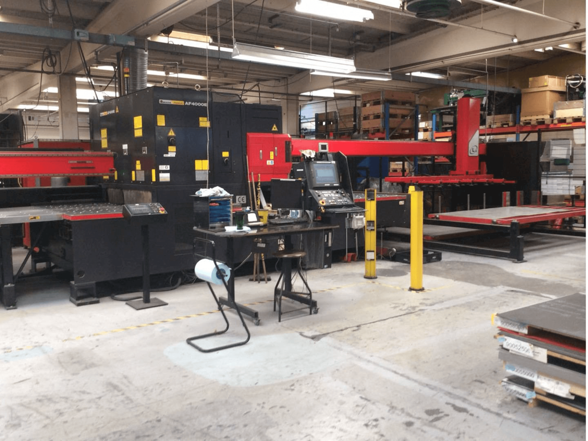 AMADA LC 2415 Alpha IV NT Mašinos vaizdas iš priekio