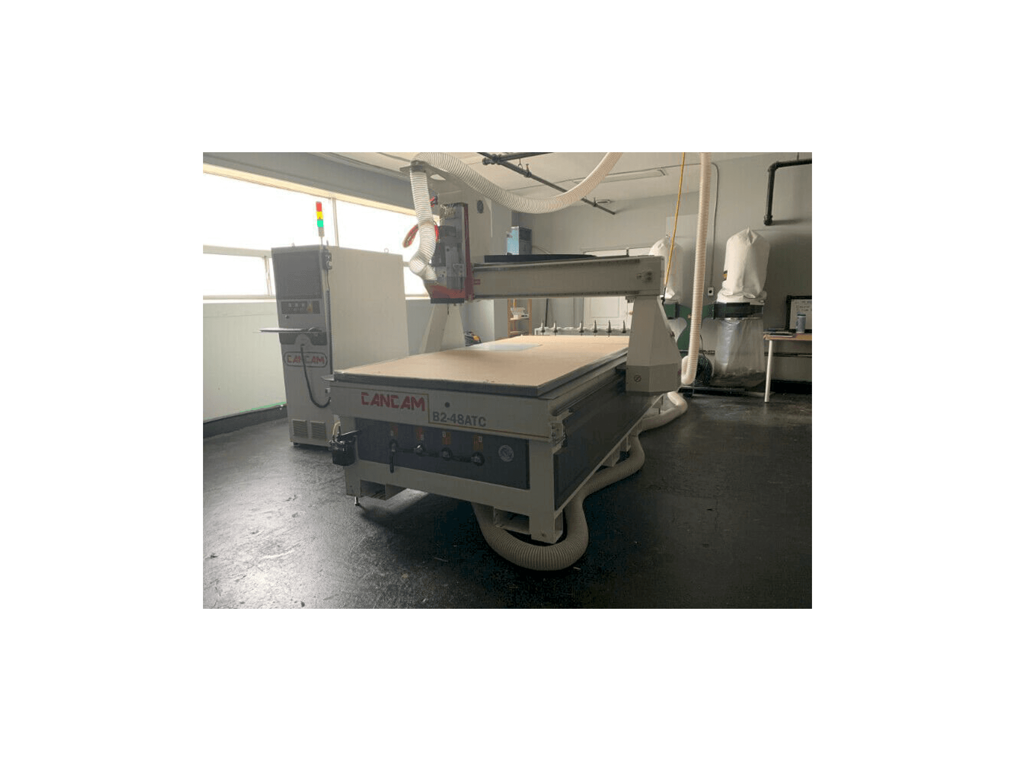 CanCam B2-48 ATC Mašinos vaizdas iš priekio