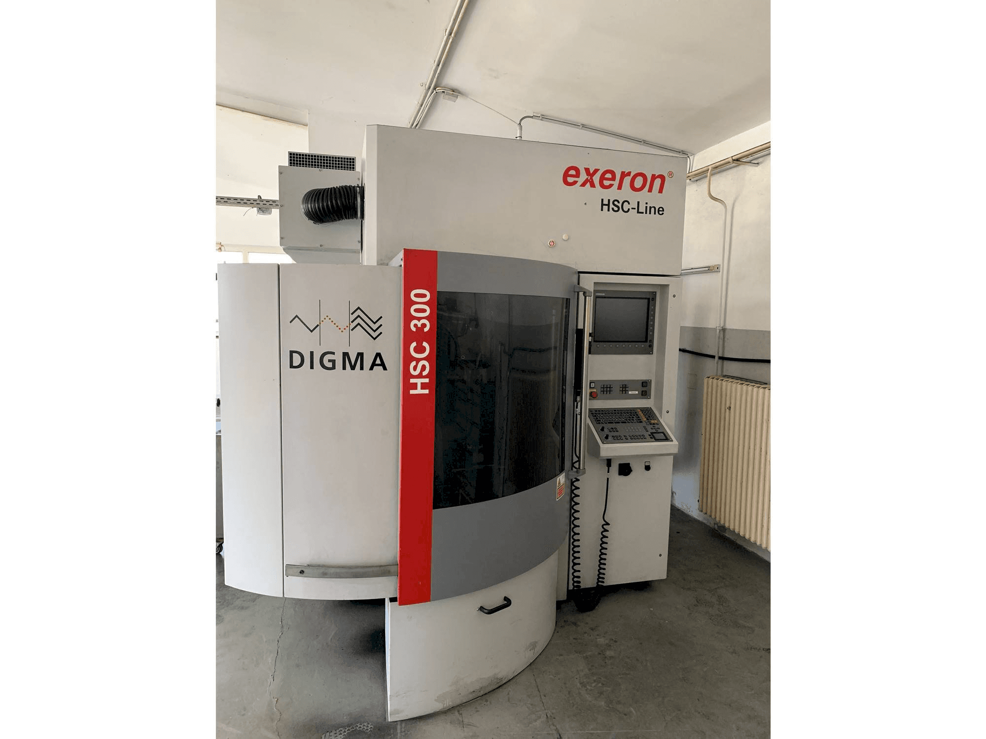 Exeron HSC 300P Mašinos vaizdas iš priekio