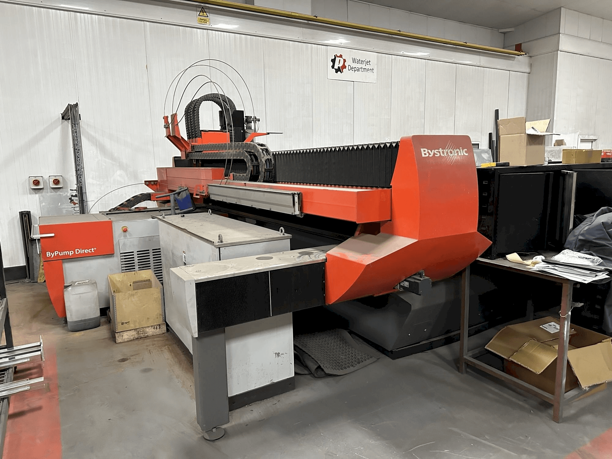 Bystronic Byjet Flex 6030 Waterjet Mašinos vaizdas iš priekio
