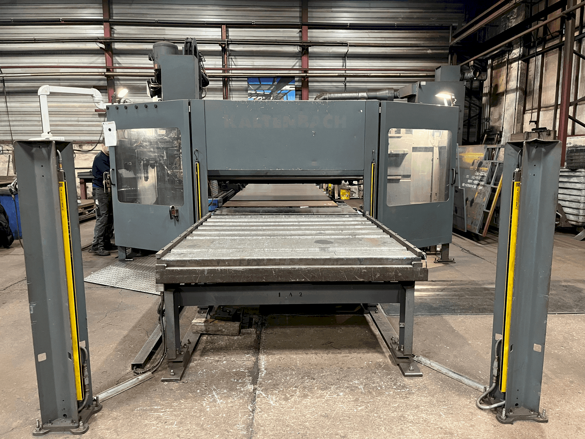 KALTENBACH KF 1606 Mašinos vaizdas iš priekio