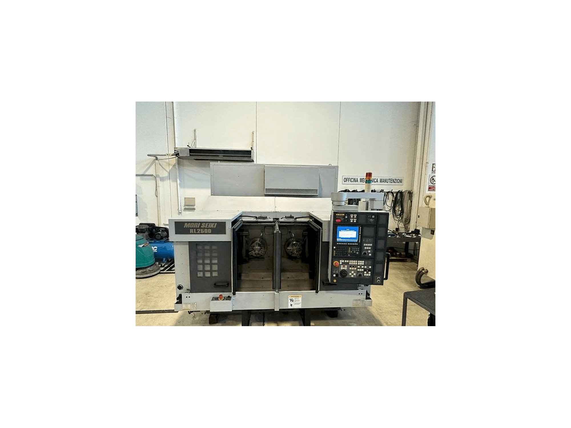 MORI SEIKI RL 2500 Mašinos vaizdas iš priekio