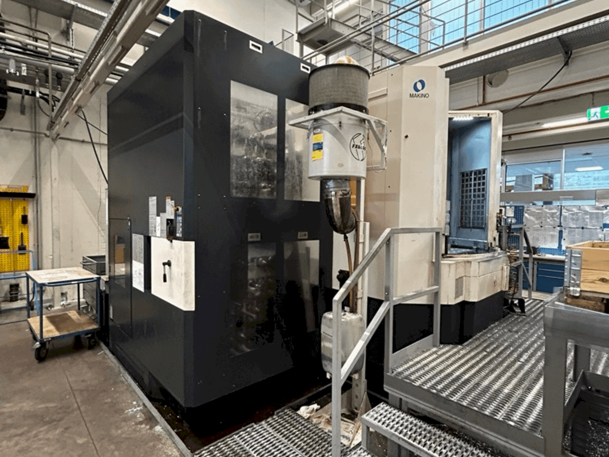 Makino a81 Mašinos vaizdas iš priekio