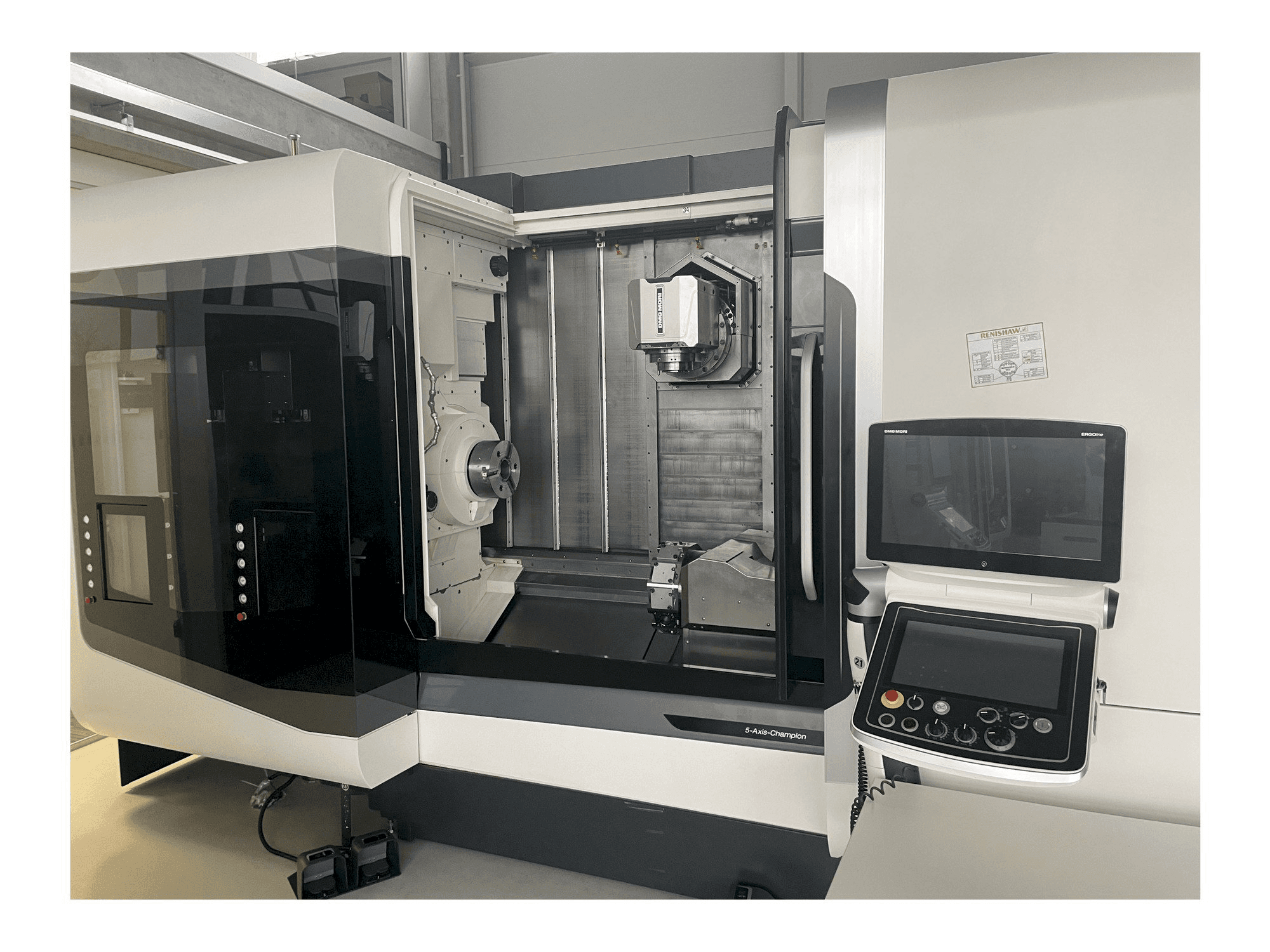 DMG MORI NTX 2500/1500 Mašinos vaizdas iš priekio