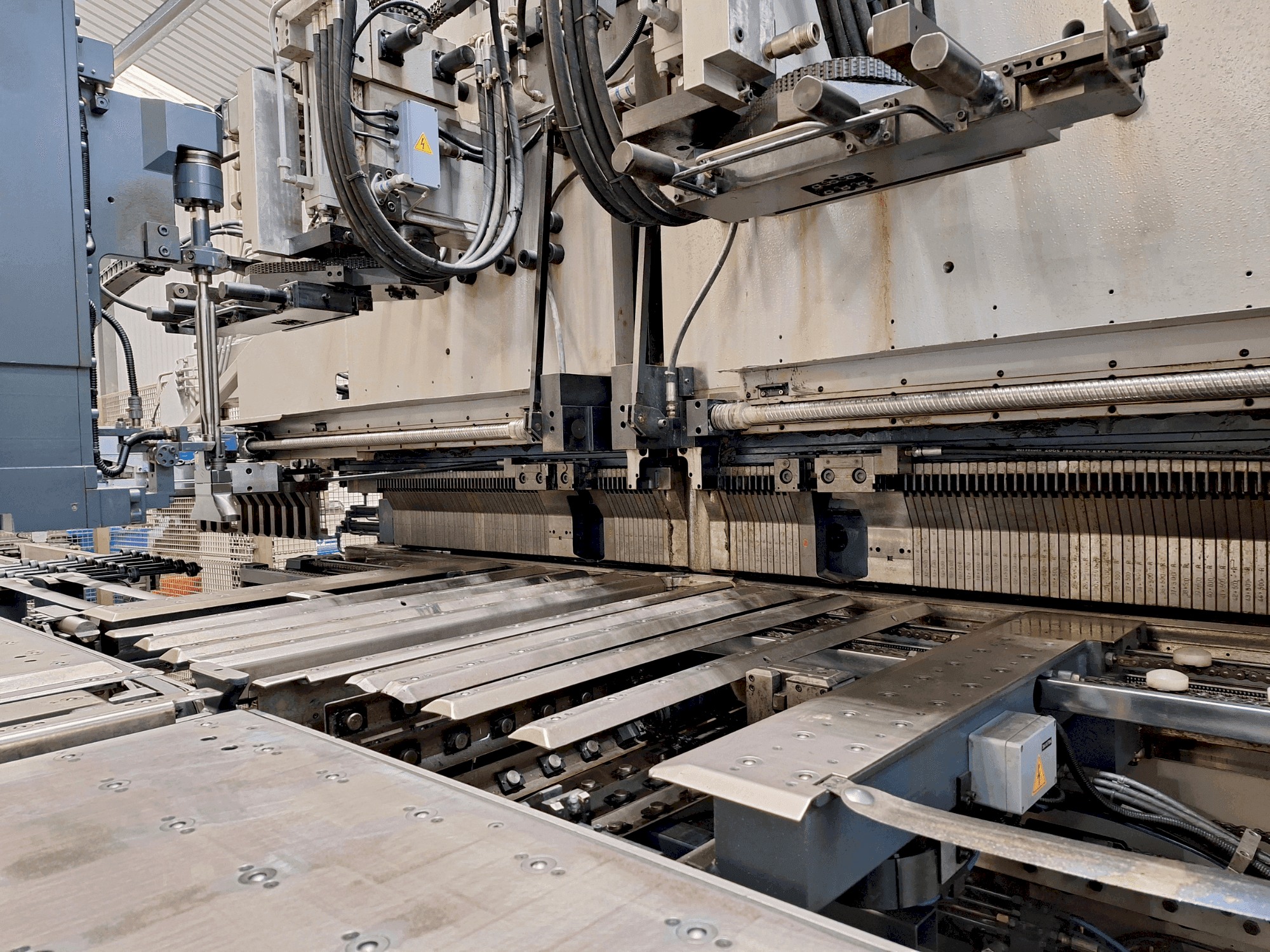 Salvagnini P4-2220 Mašinos vaizdas iš priekio