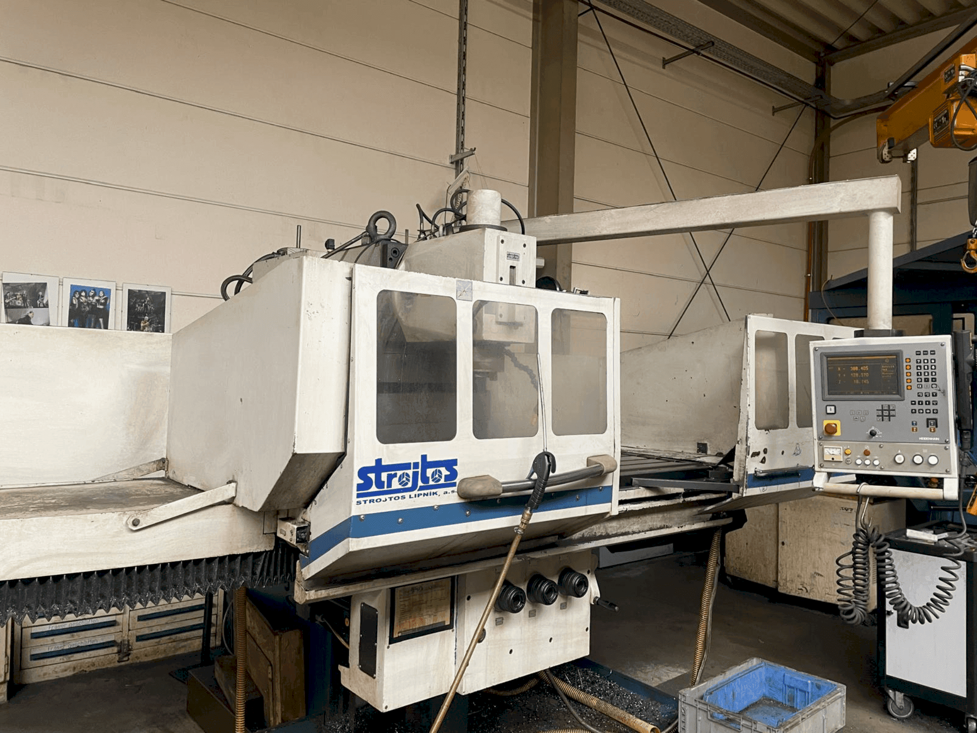 Strojtos FGS 63 NCP Mašinos vaizdas iš priekio