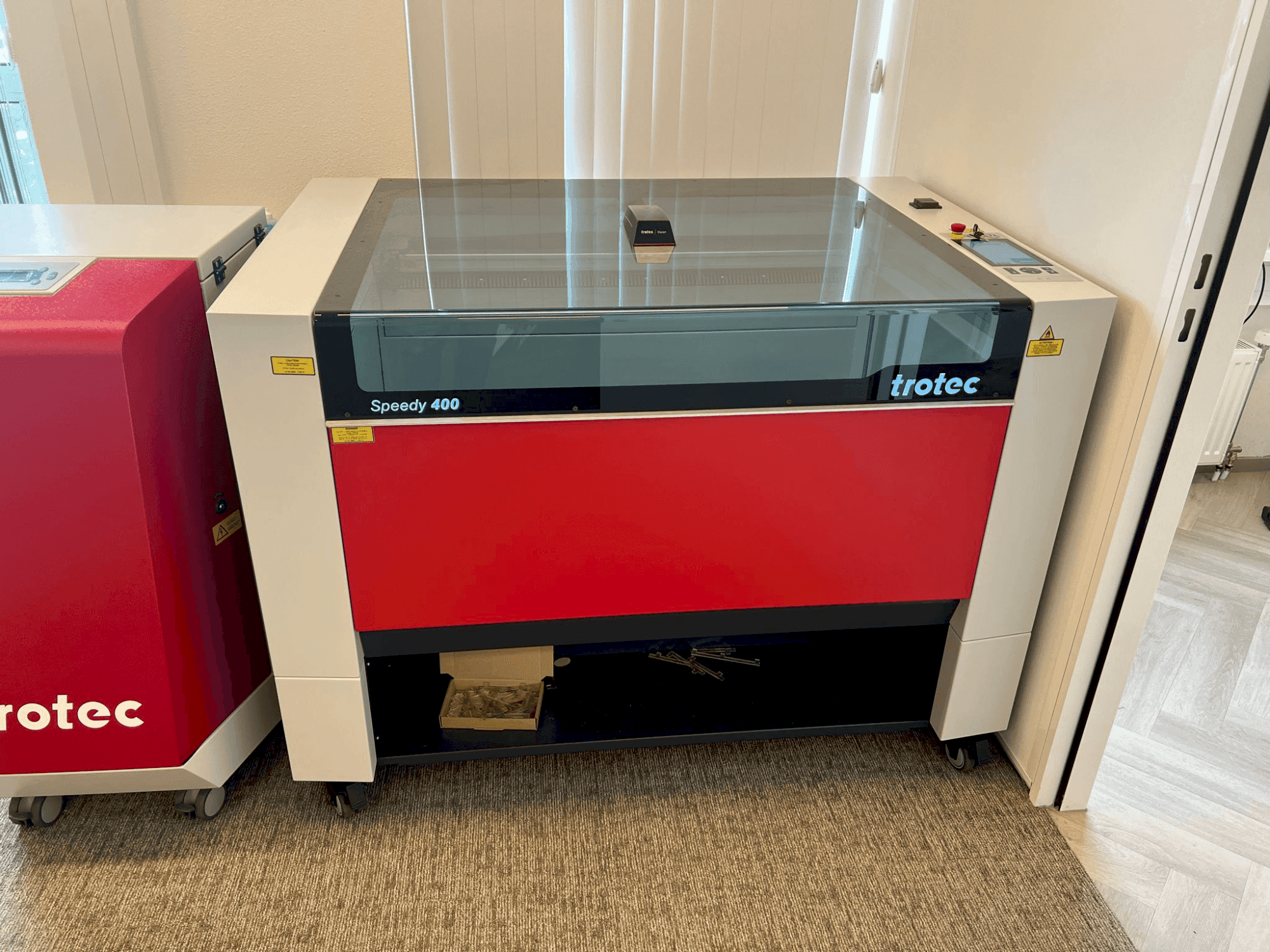 Trotec Speedy 400 Mašinos vaizdas iš priekio