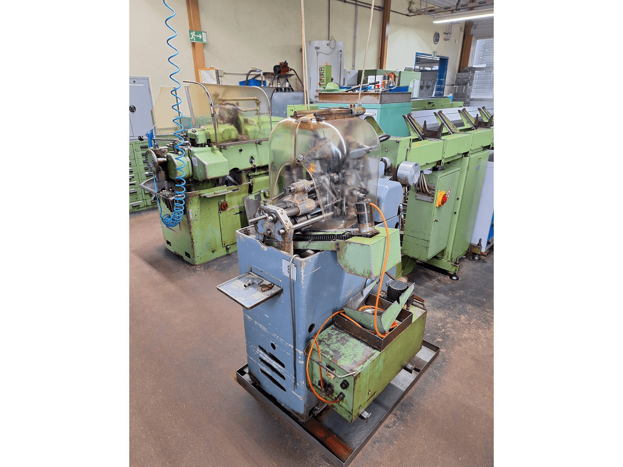 TRAUB A25 Mašinos vaizdas iš kairės pusės