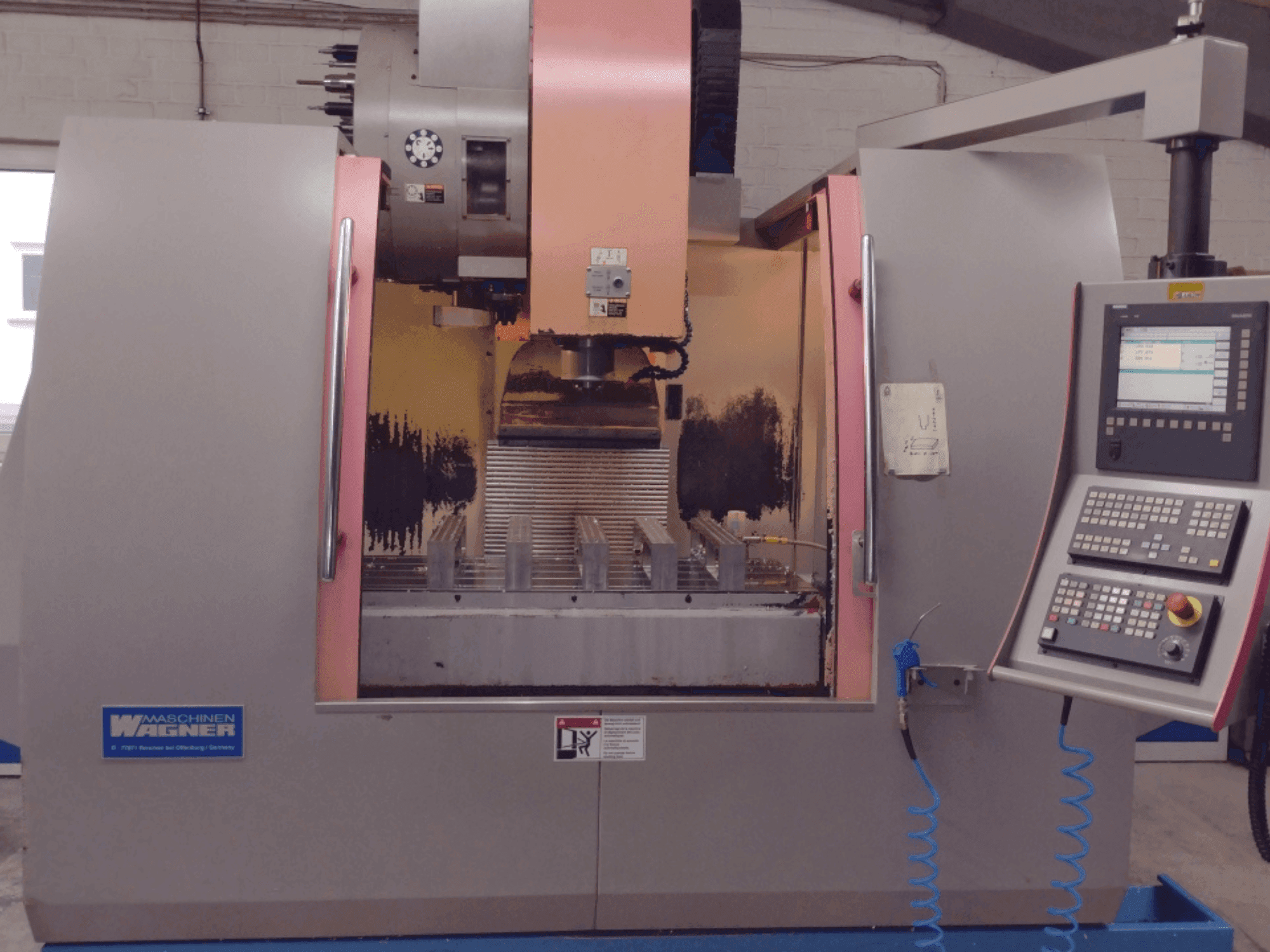 WAGNER WMC 1100 Mašinos vaizdas iš priekio