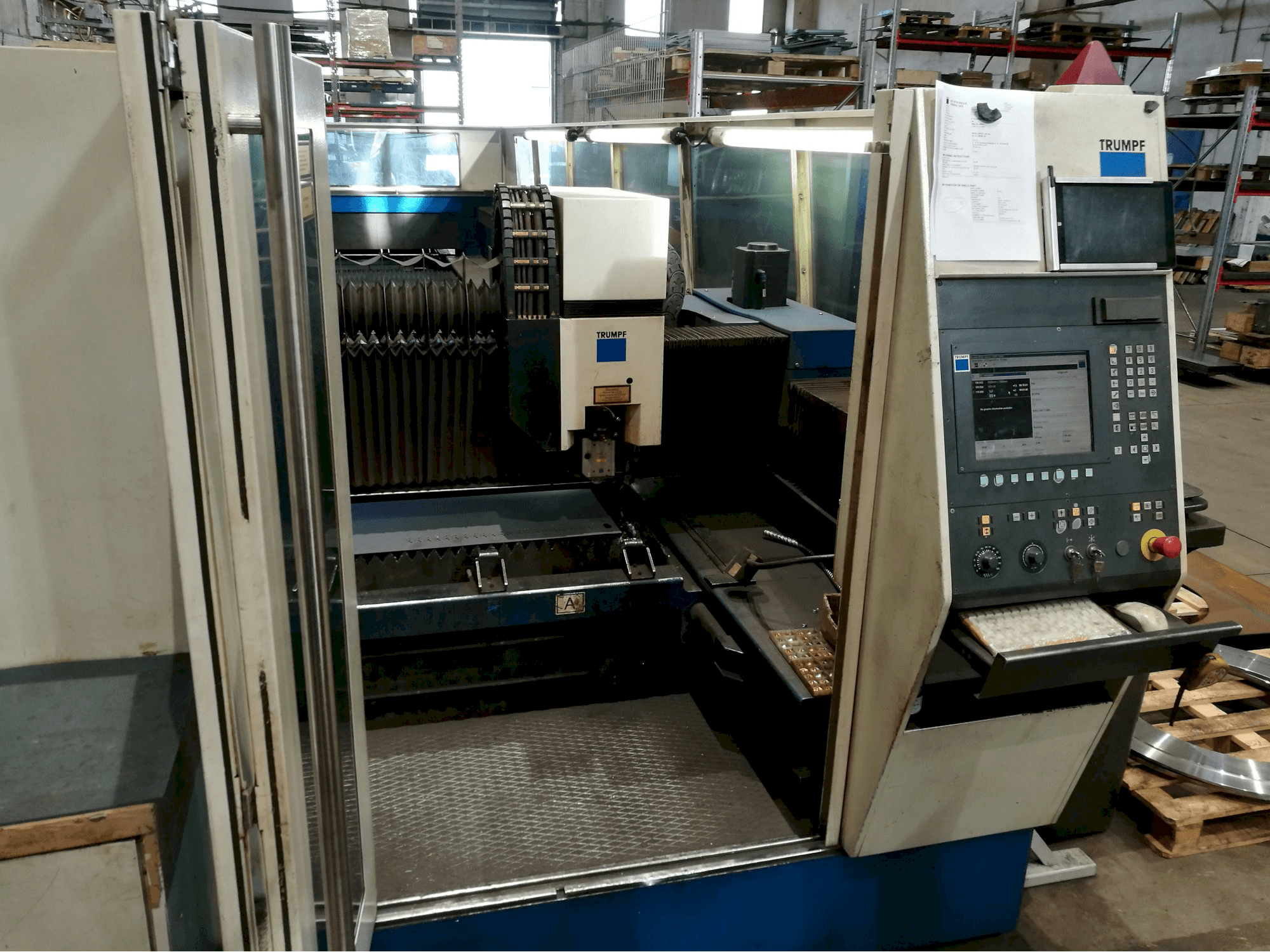 Trumpf TruLaser 5060 Mašinos vaizdas iš priekio