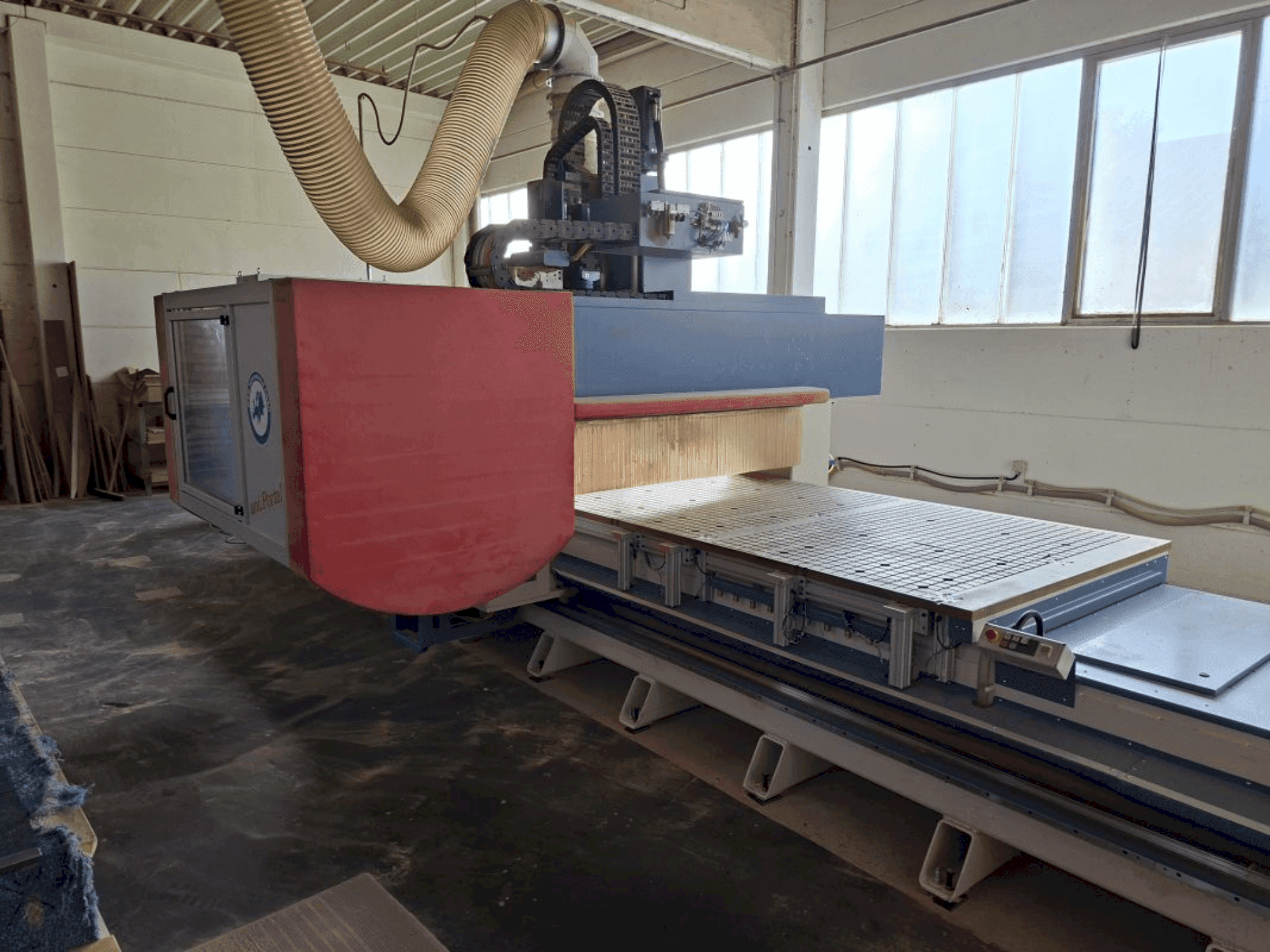 MKM UNI Portal 50/15 RO Mašinos vaizdas iš priekio