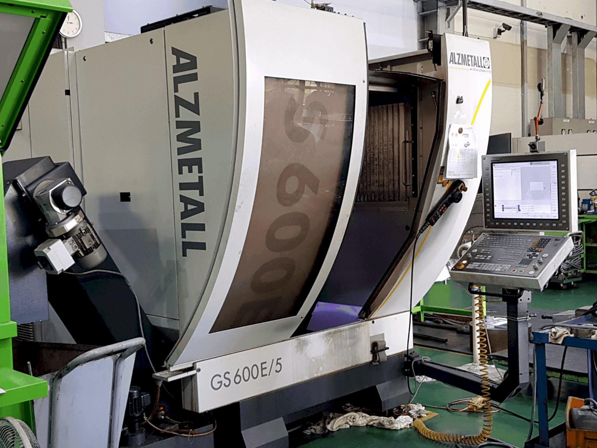 Alzmetall GS600E/5 Mašinos vaizdas iš priekio