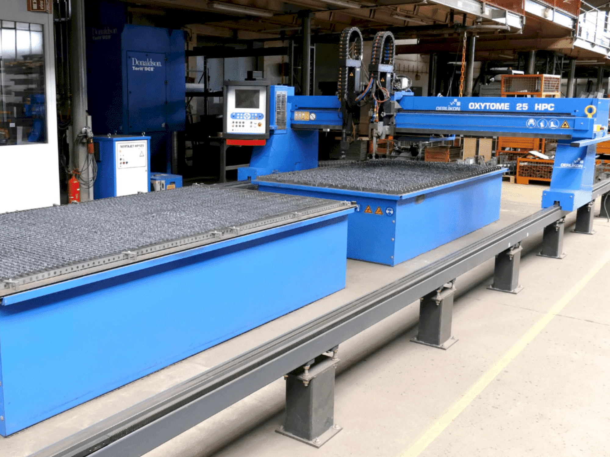 Oerlikon Oxytome 25 HPC Mašinos vaizdas iš priekio