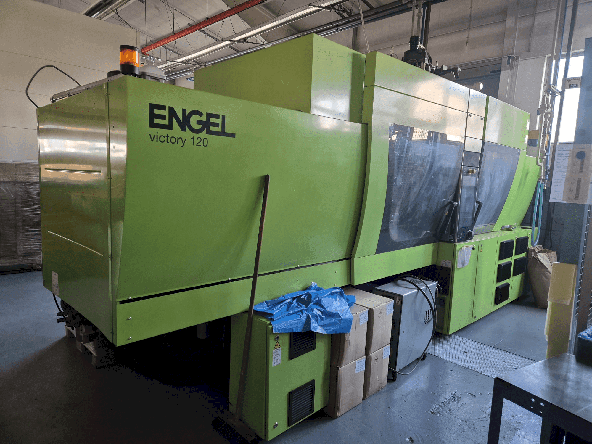 Engel Victory 330H/200V/120 Combi Mašinos vaizdas iš priekio