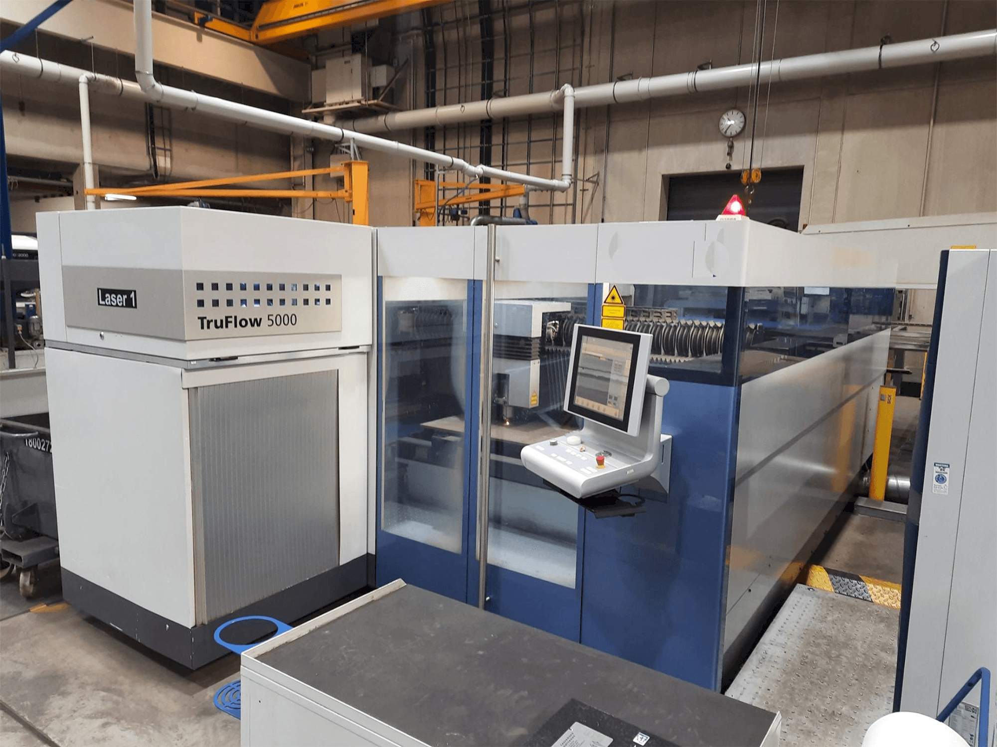 Trumpf L 3030 with Liftmaster Mašinos vaizdas iš priekio