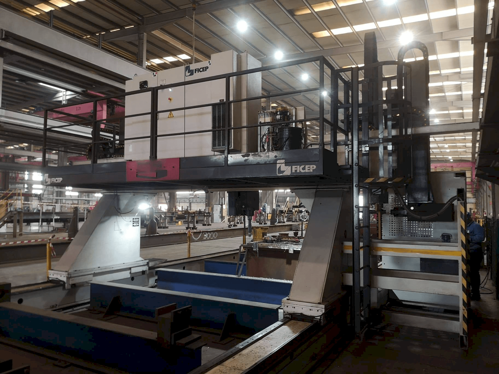 FICEP 3003/12 GDD Mašinos vaizdas iš priekio