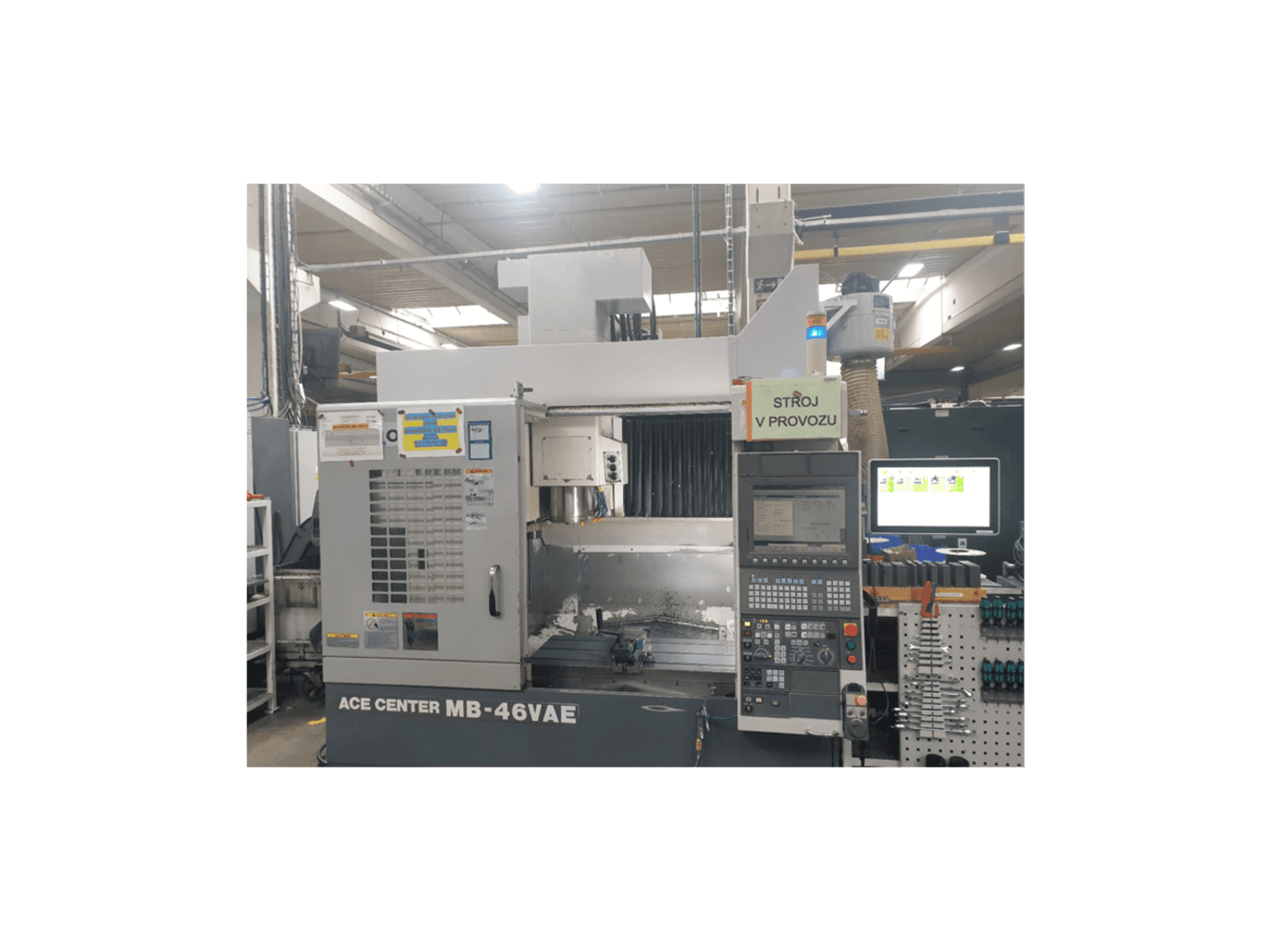 Okuma MB-46VAE Mašinos vaizdas iš priekio