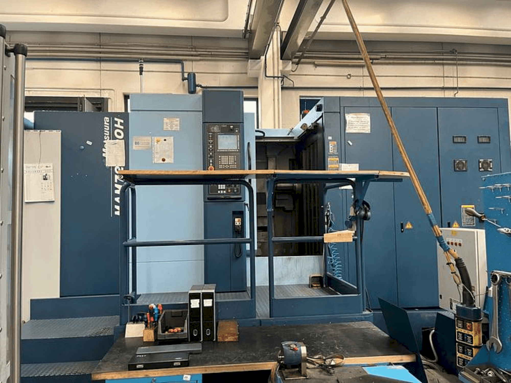 Matsuura MAM 72-100H Mašinos vaizdas iš priekio