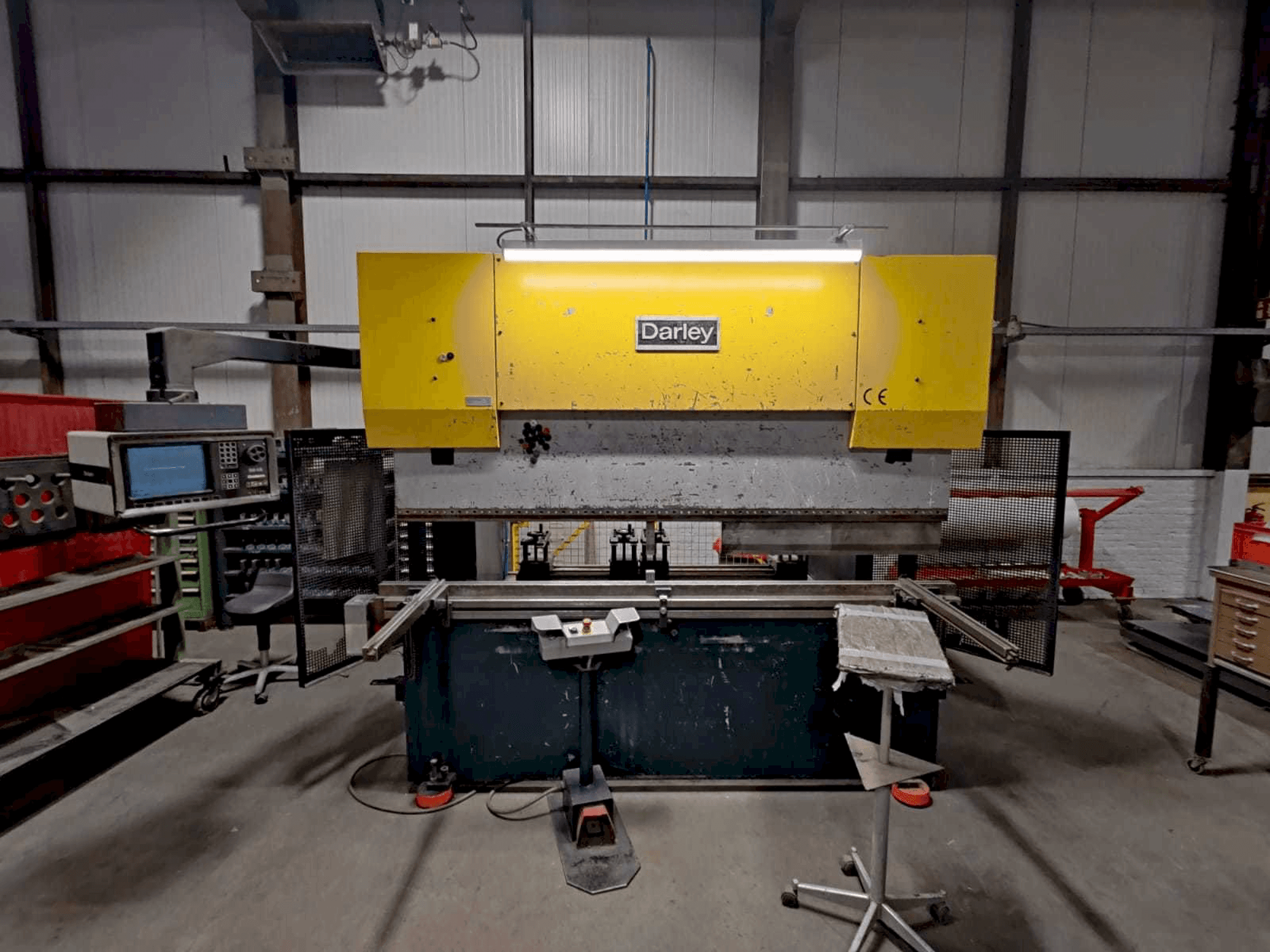 Darley EHP 80 25/20 Mašinos vaizdas iš priekio