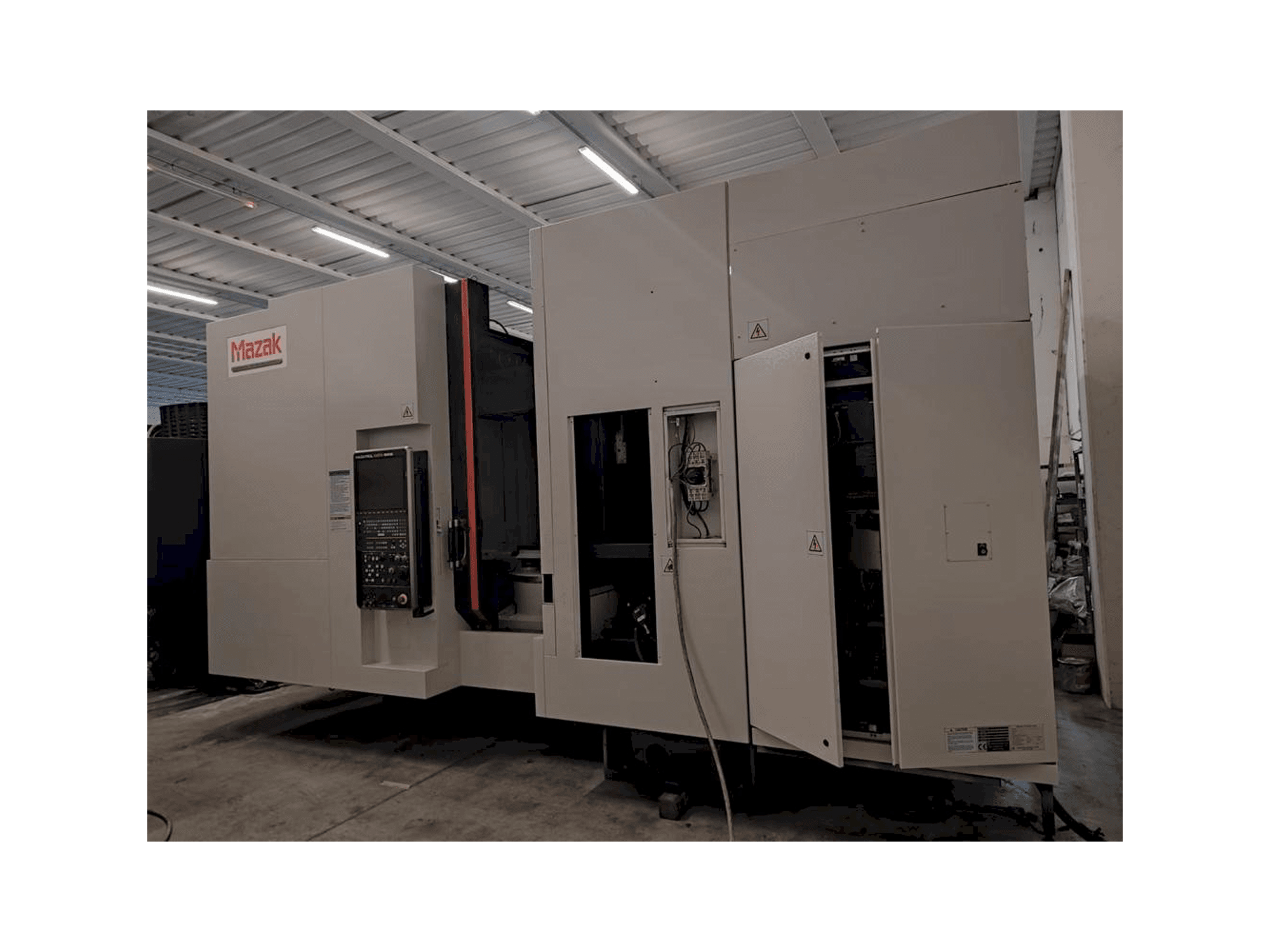 Mazak HCN 6000 Mašinos vaizdas iš priekio