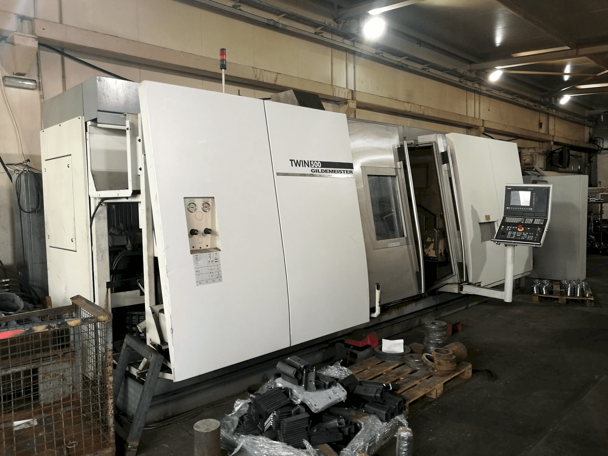 Gildemeister TWIN 500 Mašinos vaizdas iš priekio