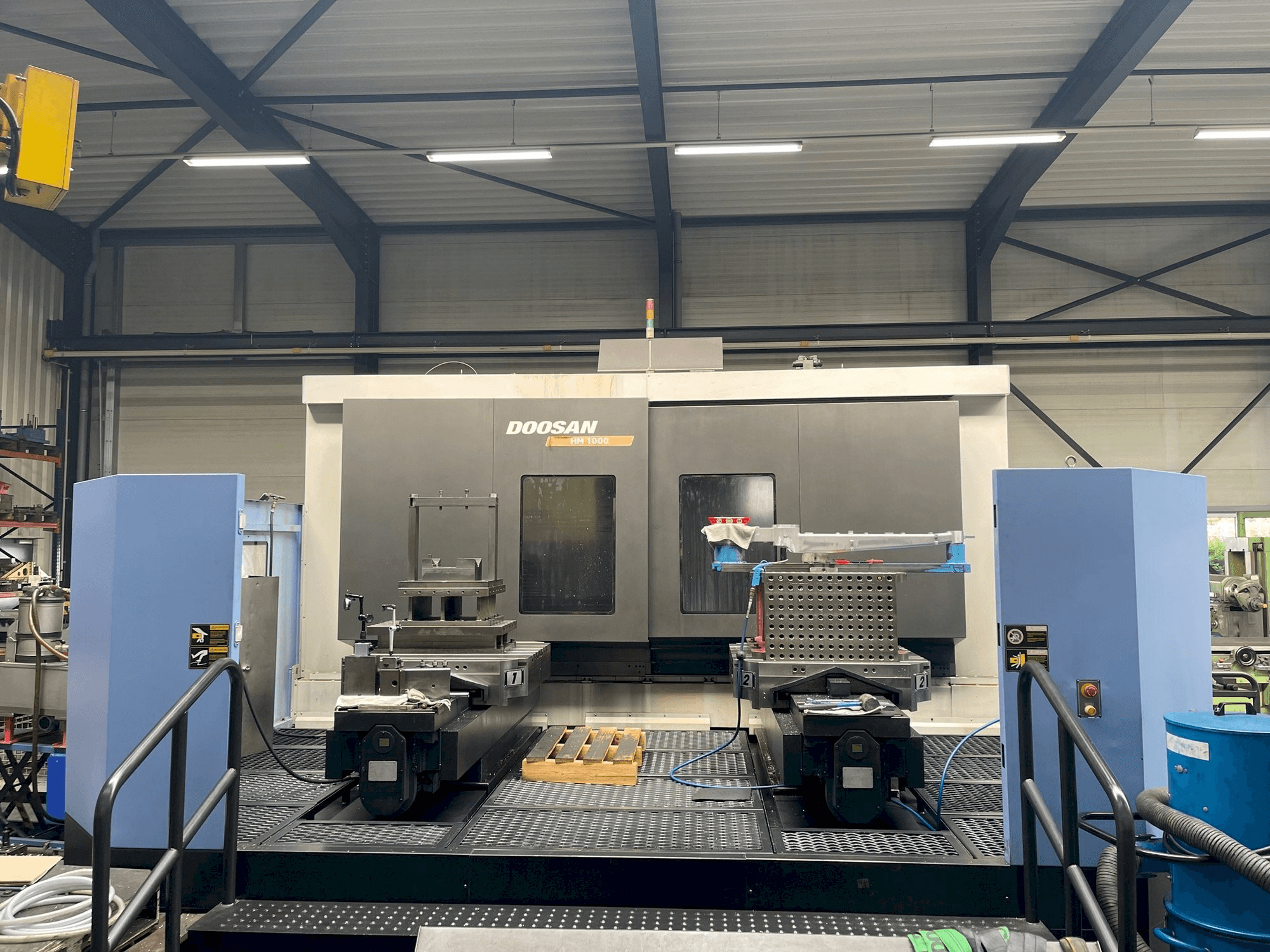 Doosan HM 1000 Mašinos vaizdas iš priekio