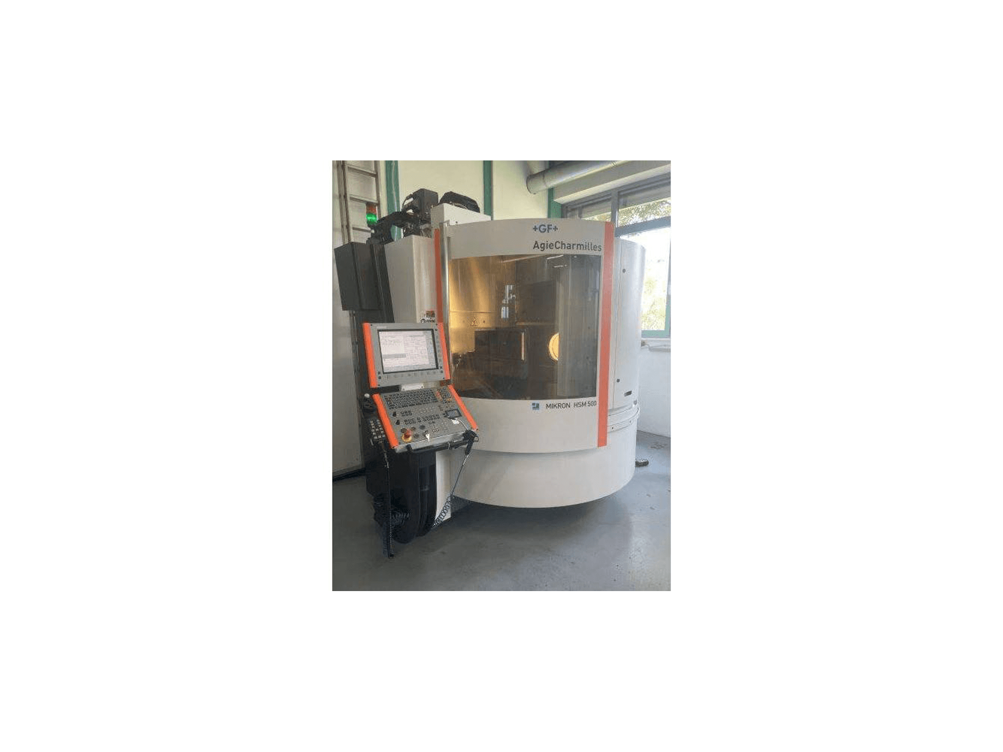 MIKRON HSM 500 Mašinos vaizdas iš priekio
