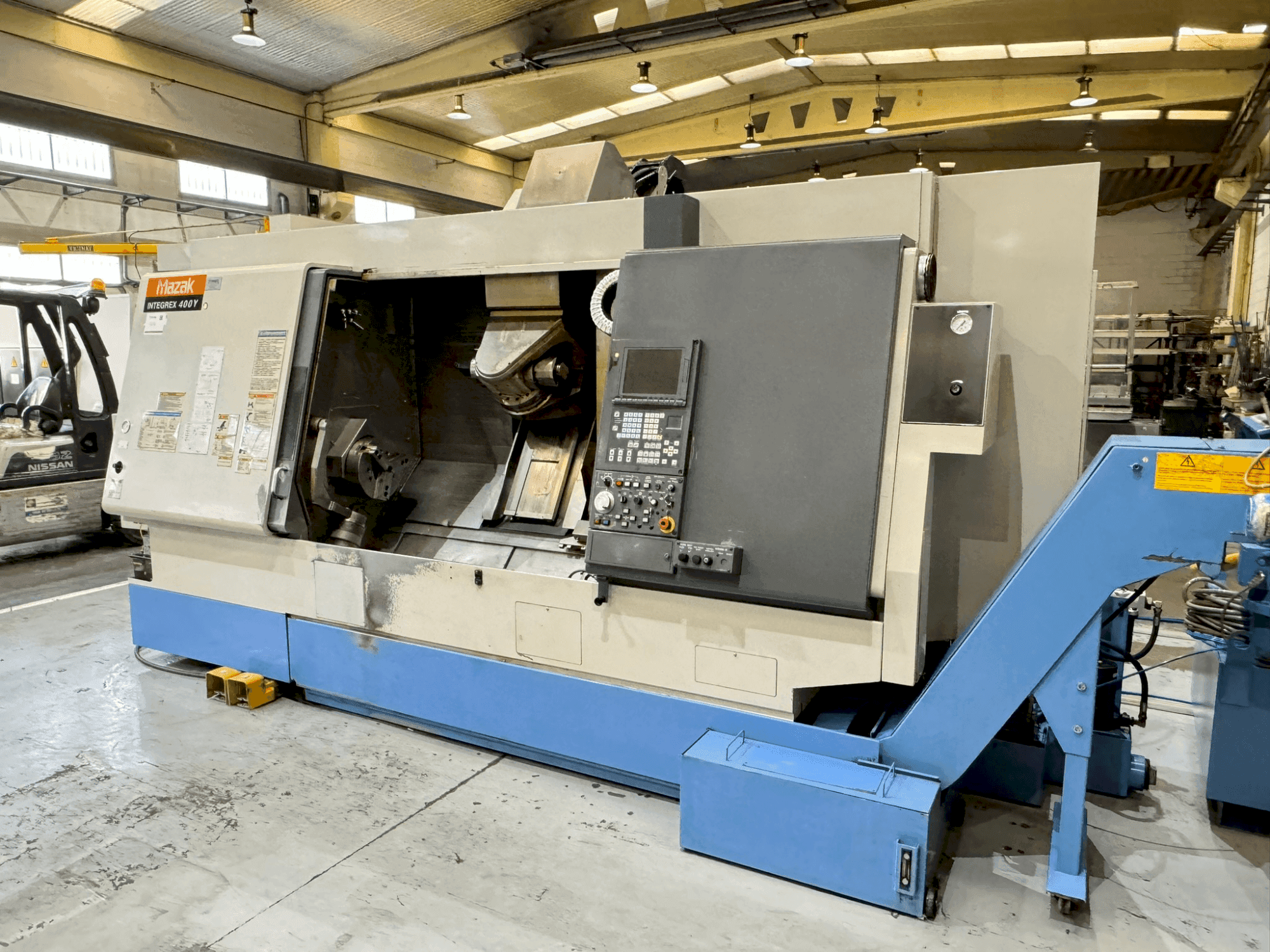 Mazak Integrex 400 Y Mašinos vaizdas iš priekio